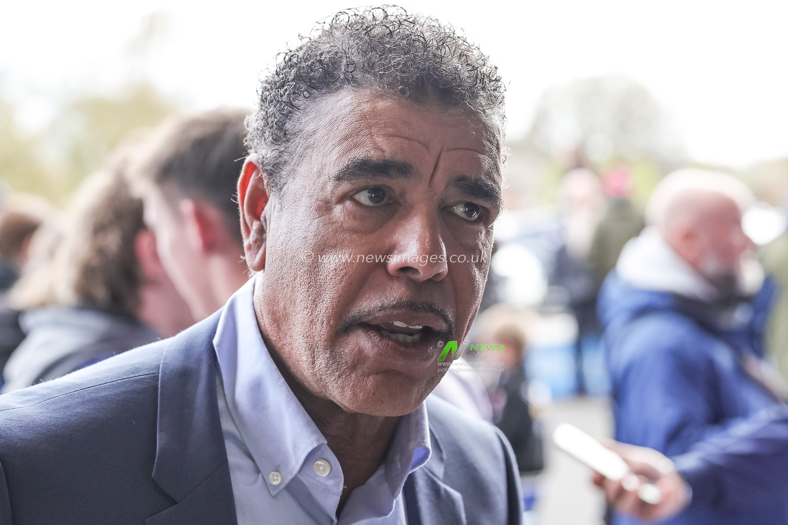 Chris Kamara arrives for the game during the Betfred Challenge Cup Quarter Final match Wakefield Trinity vs Wigan Warriors at DIY Kitchens Stadium, Wakefield, United Kingdom on 12 April 2026

(Photo by Mark Cosgrove/News Images)