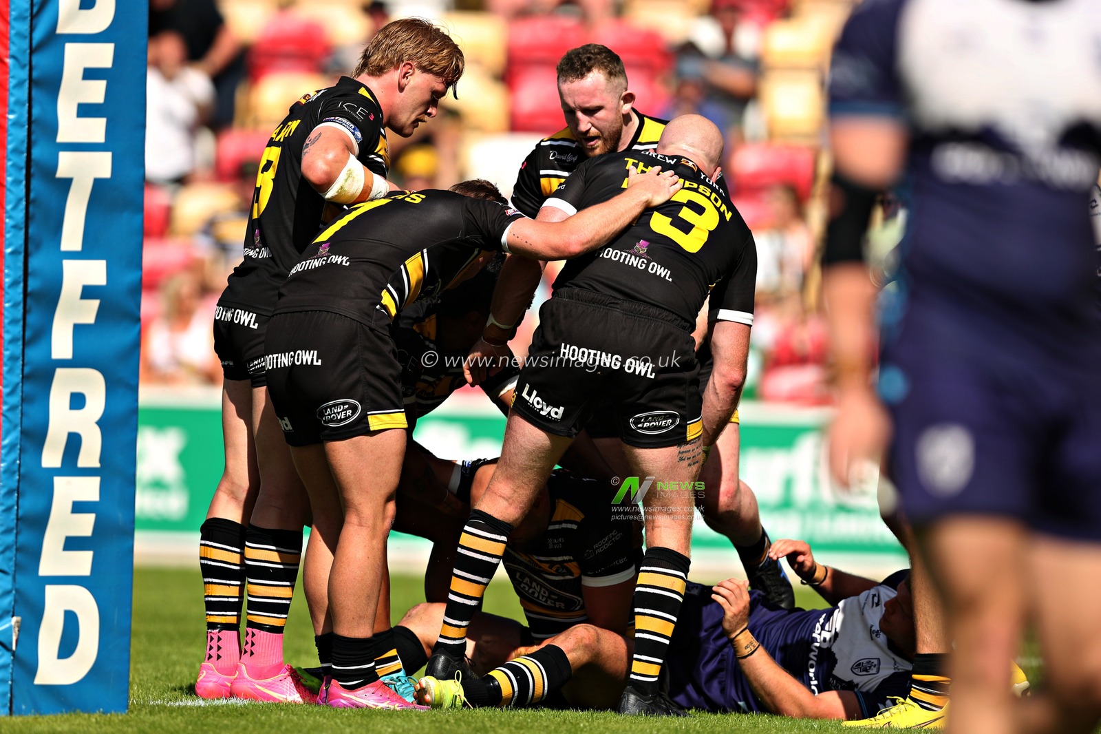 Paul McShane of York Knights RLFC celebrates scoring a try  during the Betfred Championship match York City Knights vs Featherstone Rovers at LNER Community Stadium, York, United Kingdom, 29th June 2025

(Photo by Sam Eaden/News Images)