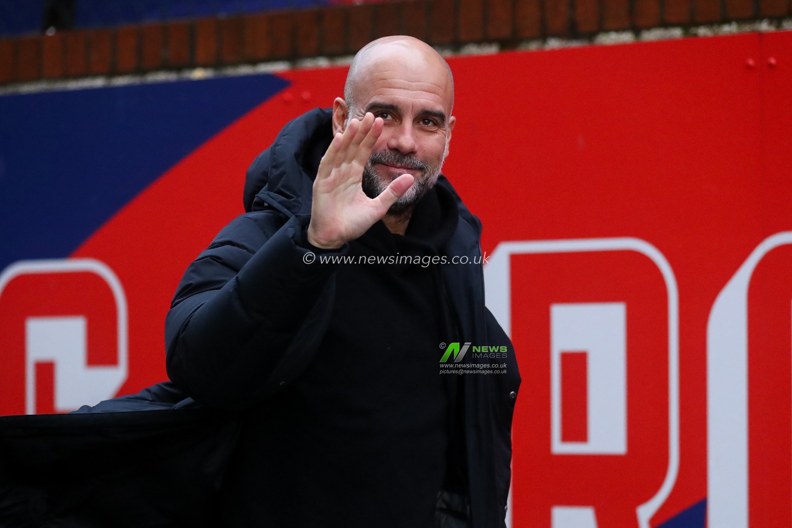 Pep Guardiola of Manchester City arrives at Selhurst Park prior to the Premier League match Crystal Palace vs Manchester City at Selhurst Park, London, United Kingdom, 7th December 2024

(Photo by Izzy Poles/News Images)