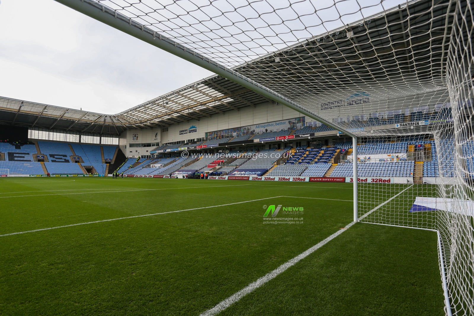 A general view of the stadium during the Sky Bet Championship match Coventry City vs Blackpool at Coventry Building Society Arena, Coventry, United Kingdom, 29th October 2022

(Photo by Arron Gent/News Images)