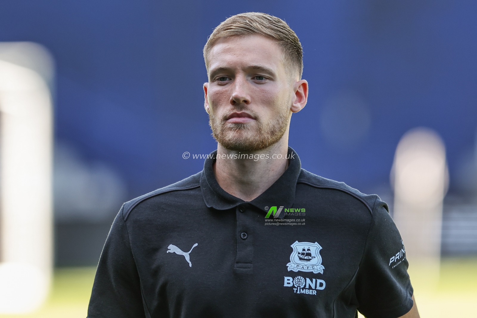 Lewis Gibson of Plymouth Argyle arrives during the Sky Bet Championship match Sheffield Wednesday vs Plymouth Argyle at Hillsborough, Sheffield, United Kingdom, 11th August 2024

(Photo by Mark Cosgrove/News Images)