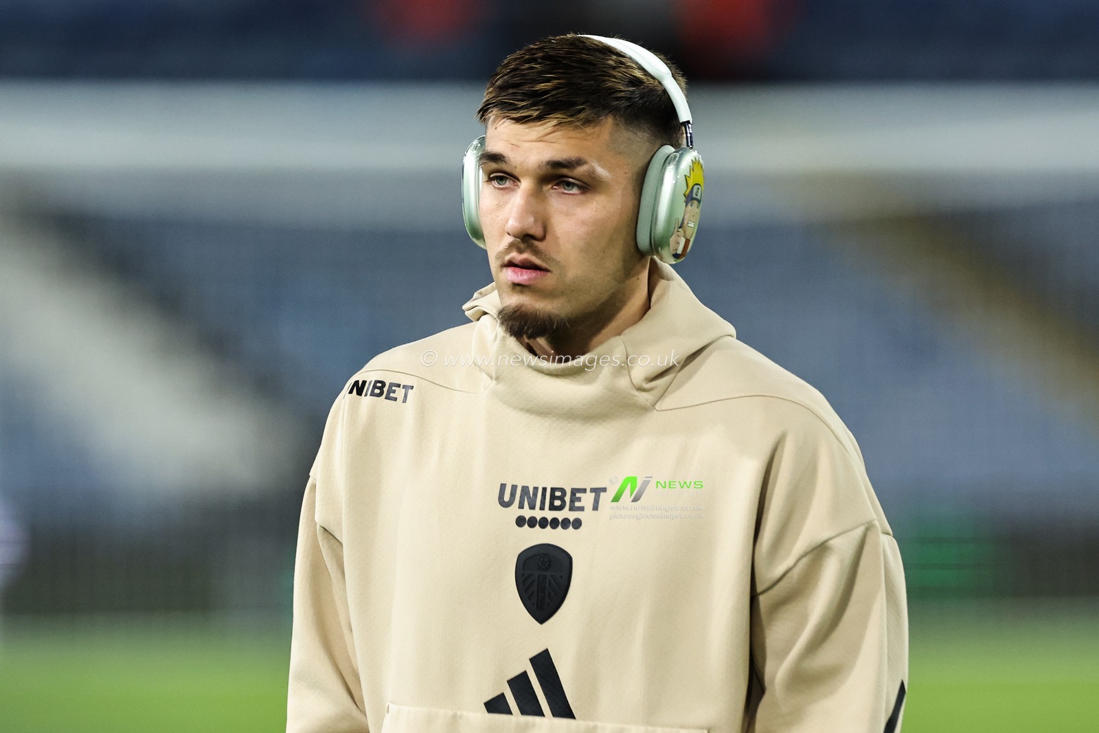 JoÃ«l Piroe of Leeds United arrives ahead of the Sky Bet Championship match Leeds United vs Middlesbrough at Elland Road, Leeds, United Kingdom, 10th December 2024

(Photo by Mark Cosgrove/News Images)