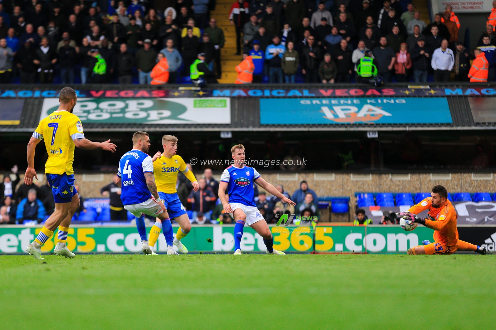 5th May 2019, Portman Road, Ipswich, England; Sky Bet Championship Ipswich Town vs Leeds United  ; Bartosz Bialkowski (33) of Ipswich made some incredible saves.

Credit: Georgie Kerr/News Images,

English Football League images are subject to DataCo Licence