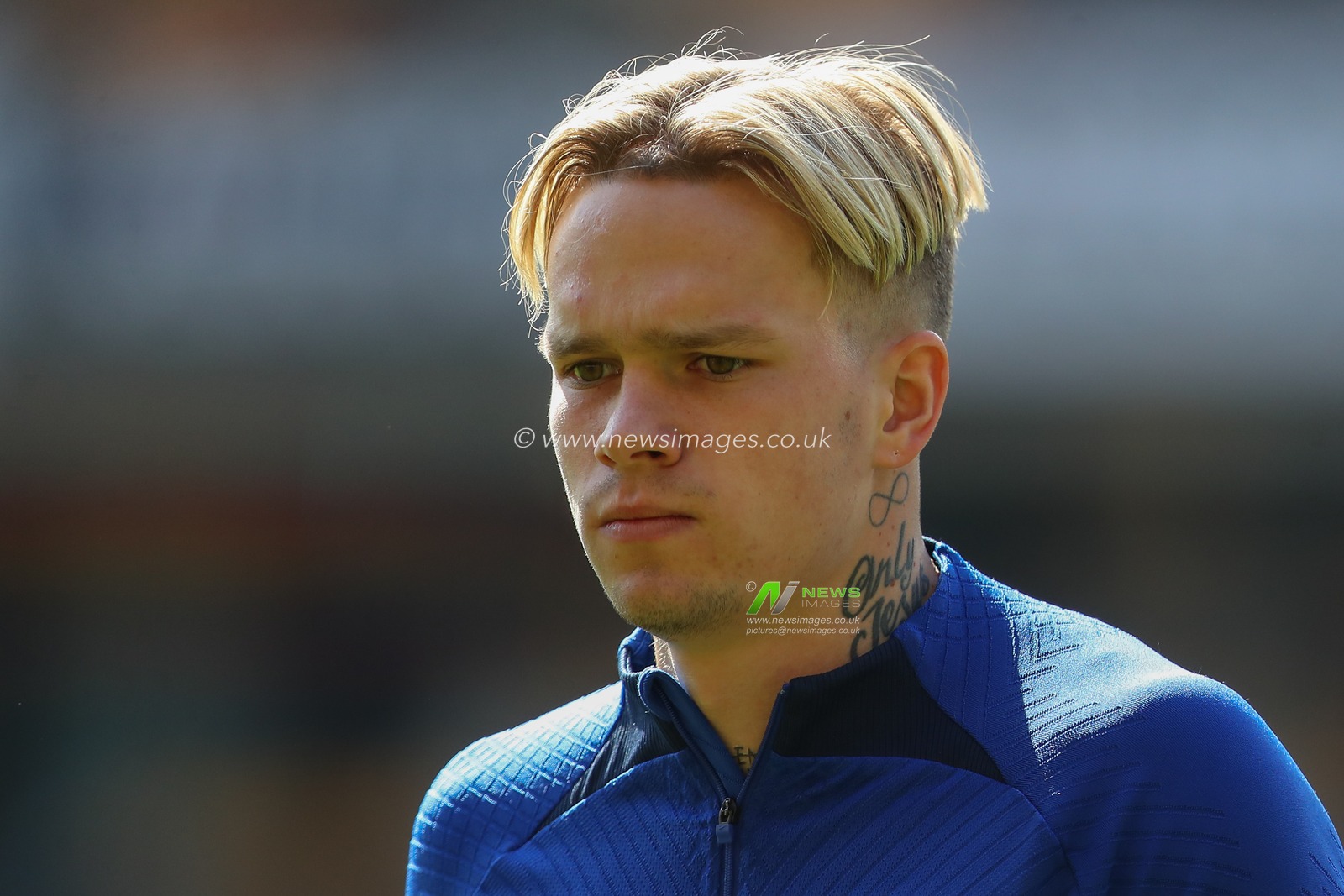 Mykhaylo Mudryk #15Â of Chelsea during the pre-game warm up ahead of the Premier League match Wolverhampton Wanderers vs Chelsea at Molineux, Wolverhampton, United Kingdom, 8th April 2023

(Photo by Gareth Evans/News Images)