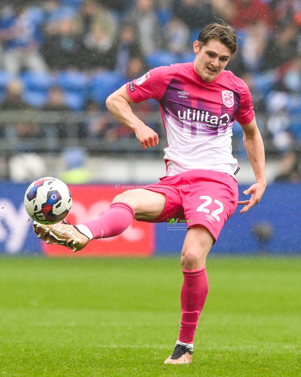 Jack Rudoni #22 of Huddersfield Town controls the ball during the Sky Bet Championship match Cardiff City vs Huddersfield Town at Cardiff City Stadium, Cardiff, United Kingdom, 30th April 2023

(Photo by Craig Thomas/News Images)
