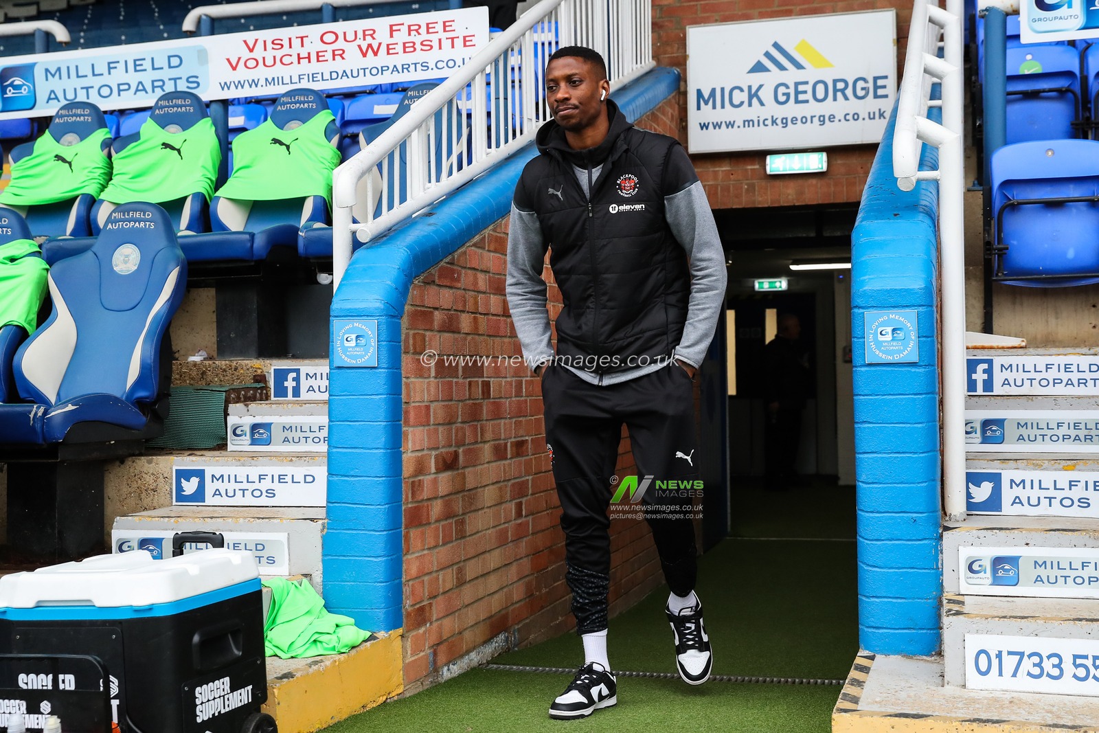 Marvin Ekpiteta of Blackpool arrives ahead of the Sky Bet League 1 match Peterborough United vs Blackpool at Weston Homes Stadium, Peterborough, United Kingdom, 17th February 2024

(Photo by Gareth Evans/News Images)
