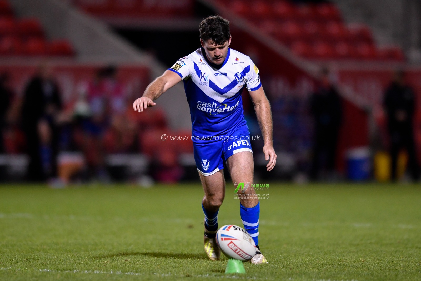 Lachlan Coote (1) of St Helens successfully converts a try