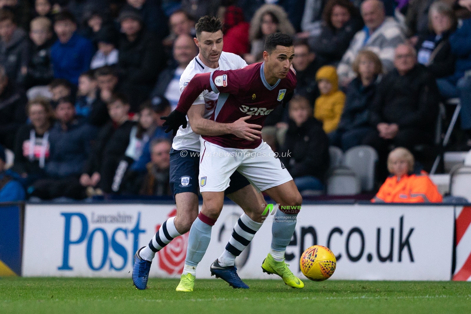 Aston Villa's Anwar El Ghazi under pressure from Preston North End's Paul Gallagher

29th December 2018, Deepdale, Preston, England; Sky Bet Championship, Preston North End vs Aston Villa ; 


Credit: Terry Donnelly/News Images

English Football League images are subject to DataCo Licence