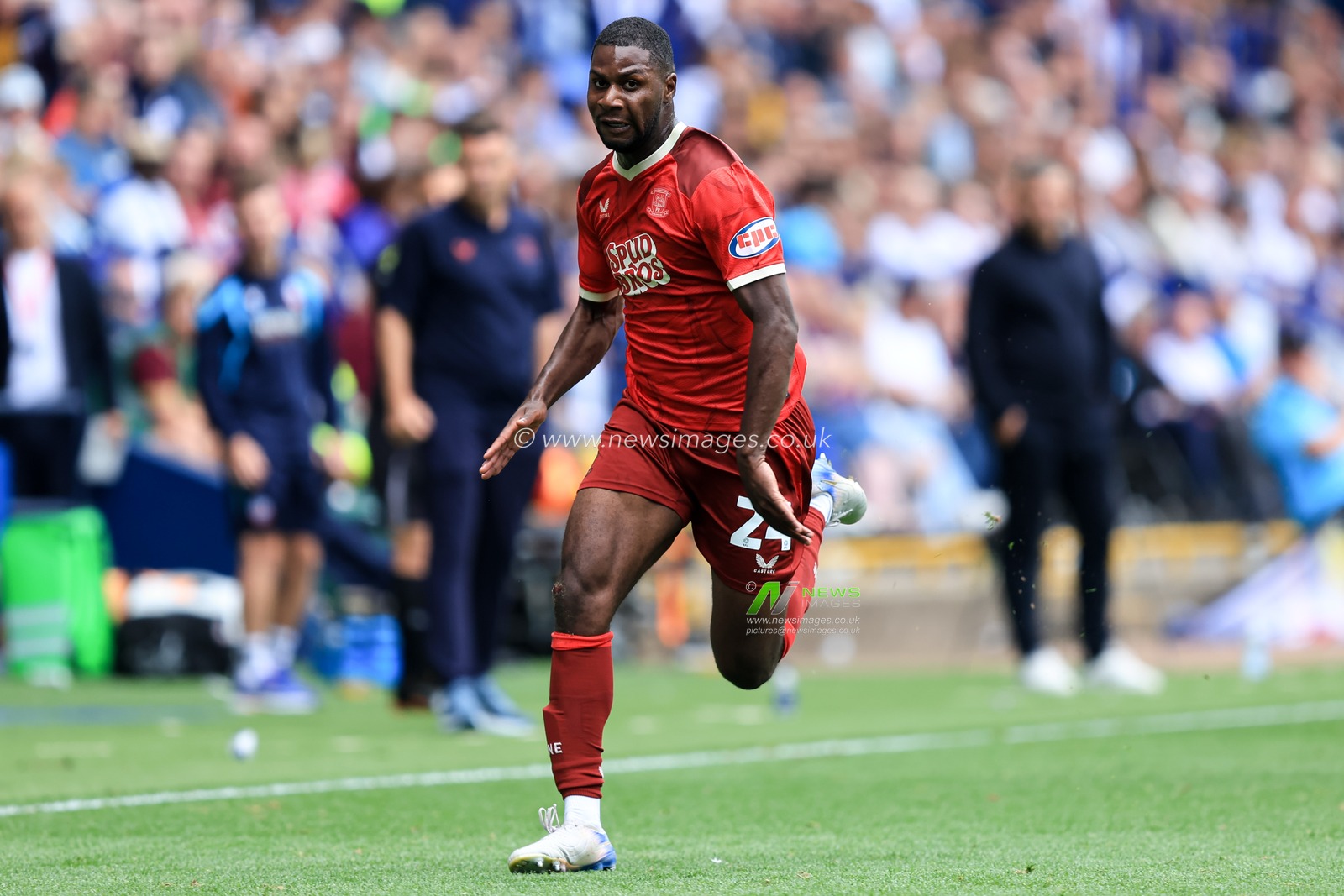 Odel Offiah of Preston North End during the Sky Bet Championship match Bolton Wanderers vs Preston North End at Toughsheet Community Stadium, Bolton, United Kingdom on 15 August 2026

(Photo by Jorge Horsted/News Images)