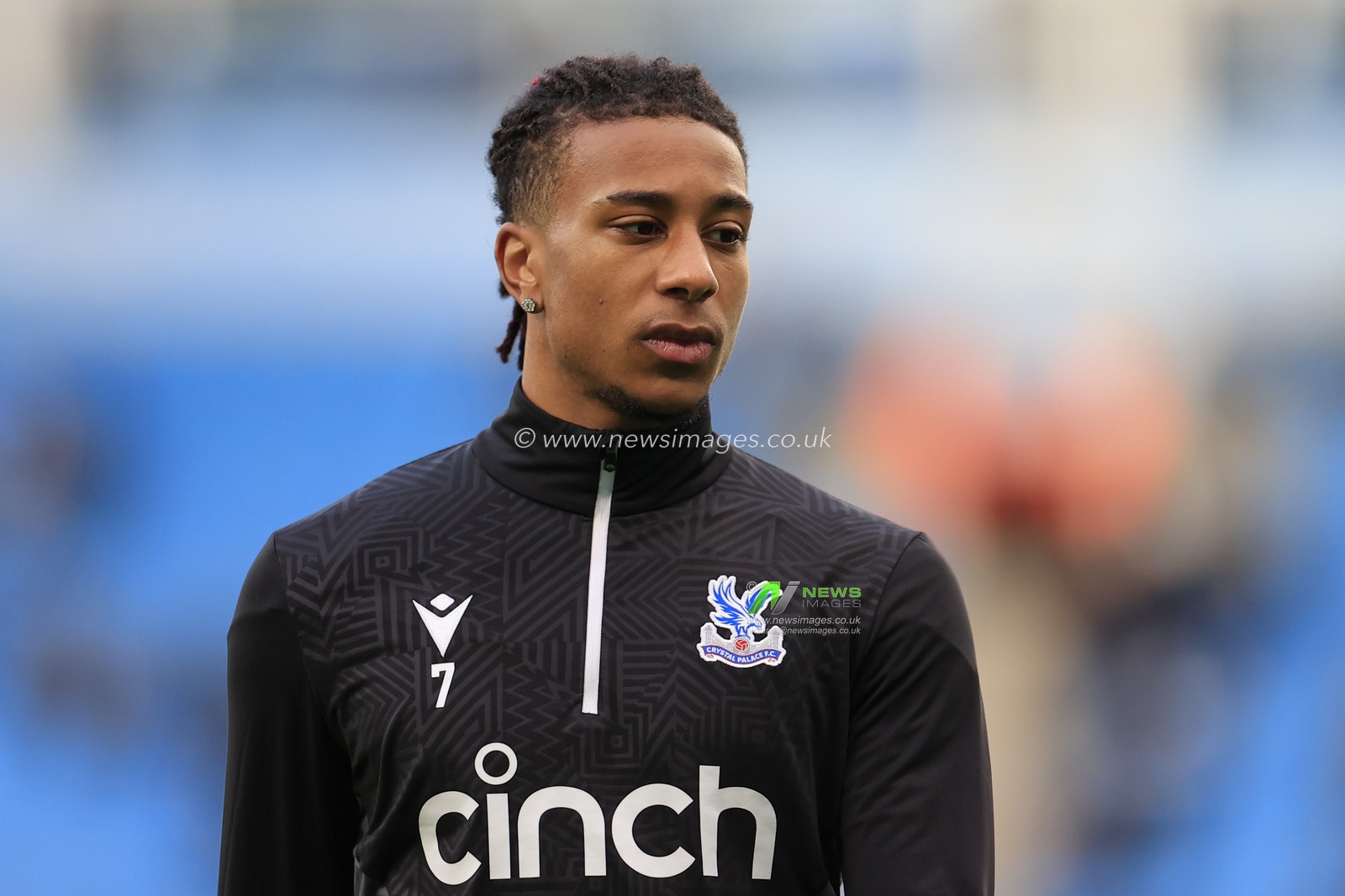 Michael Olise #7 of Crystal Palace during the warm up ahead of the Premier League match Manchester City vs Crystal Palace at Etihad Stadium, Manchester, United Kingdom, 16th December 2023

(Photo by Conor Molloy/News Images)