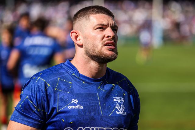Danny Walker of Warrington Wolves in the pre-game warm up during the Betfred Super League round 26 match Wakefield Trinity vs Warrington Wolves at DIY Kitchens Stadium, Wakefield, United Kingdom on 05 September 2026

(Photo by Alfie Cosgrove/News Images)