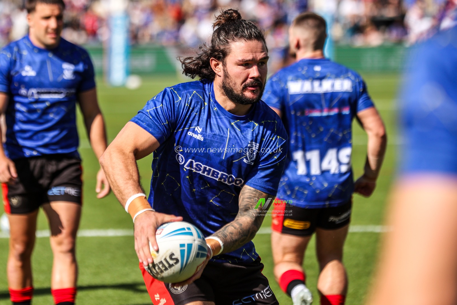 James Bentley of Warrington Wolves in the pre-game warm up during the Betfred Super League round 26 match Wakefield Trinity vs Warrington Wolves at DIY Kitchens Stadium, Wakefield, United Kingdom on 05 September 2026

(Photo by Alfie Cosgrove/News Images)
