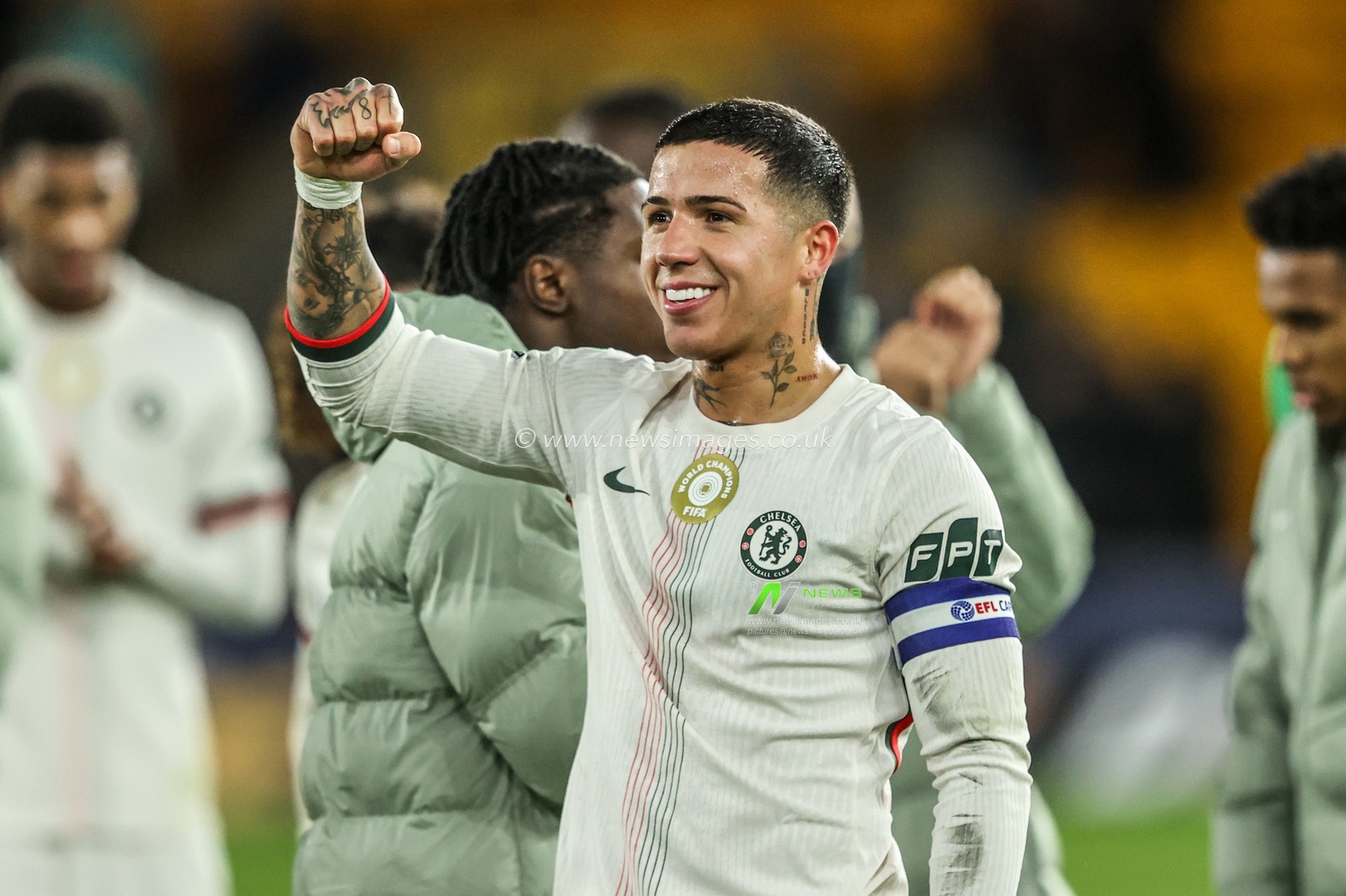 Enzo Fernández of Chelsea celebrates the win during the Carabao Cup Last 16 Wolverhampton Wanderers vs Chelsea at Molineux, Wolverhampton, United Kingdom, 29th October 2025

(Photo by Alfie Cosgrove/News Images)

*** GER AUT SUI OUT ***