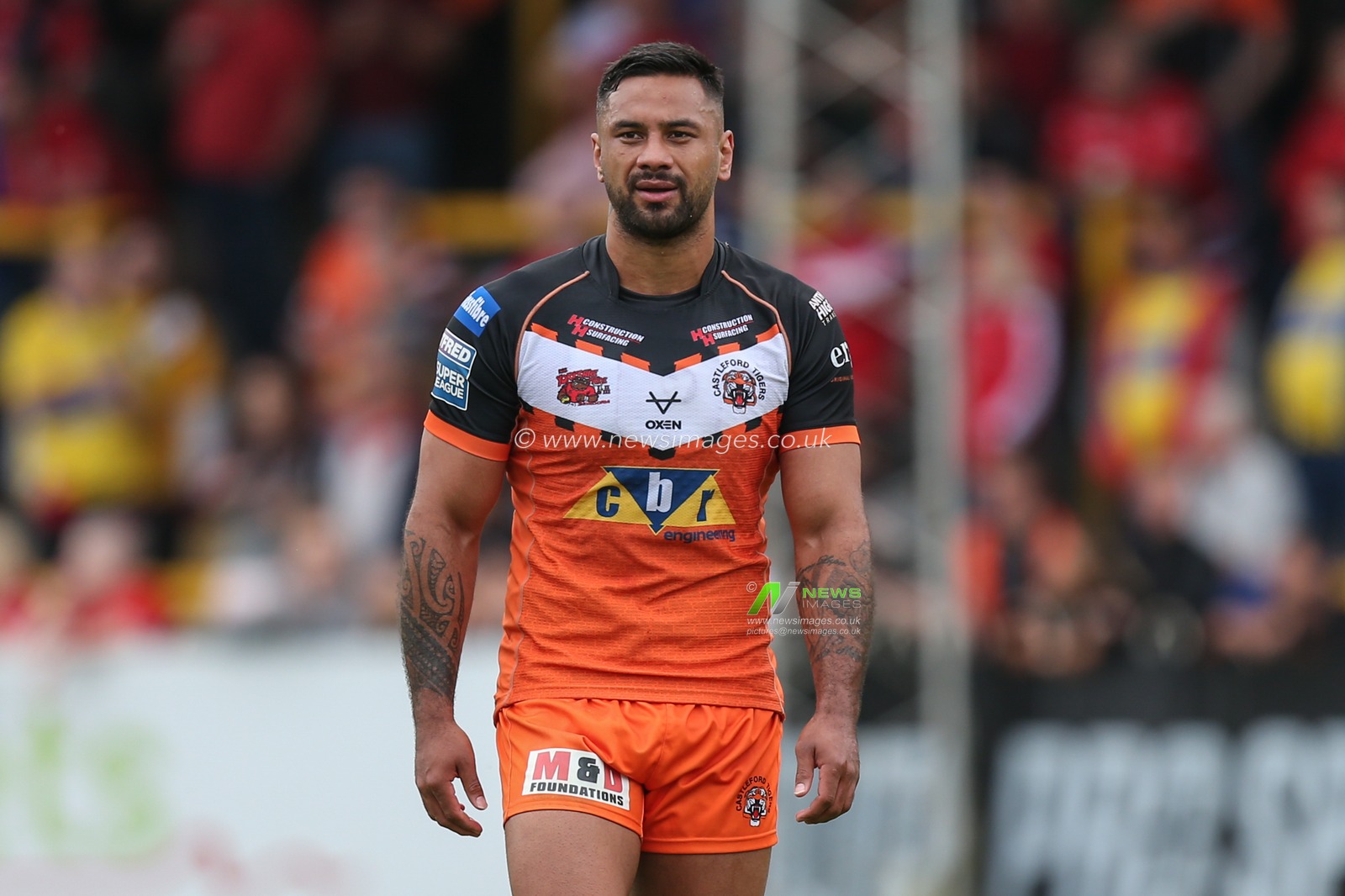 Kenny Edwards #11 of Castleford Tigers during the game