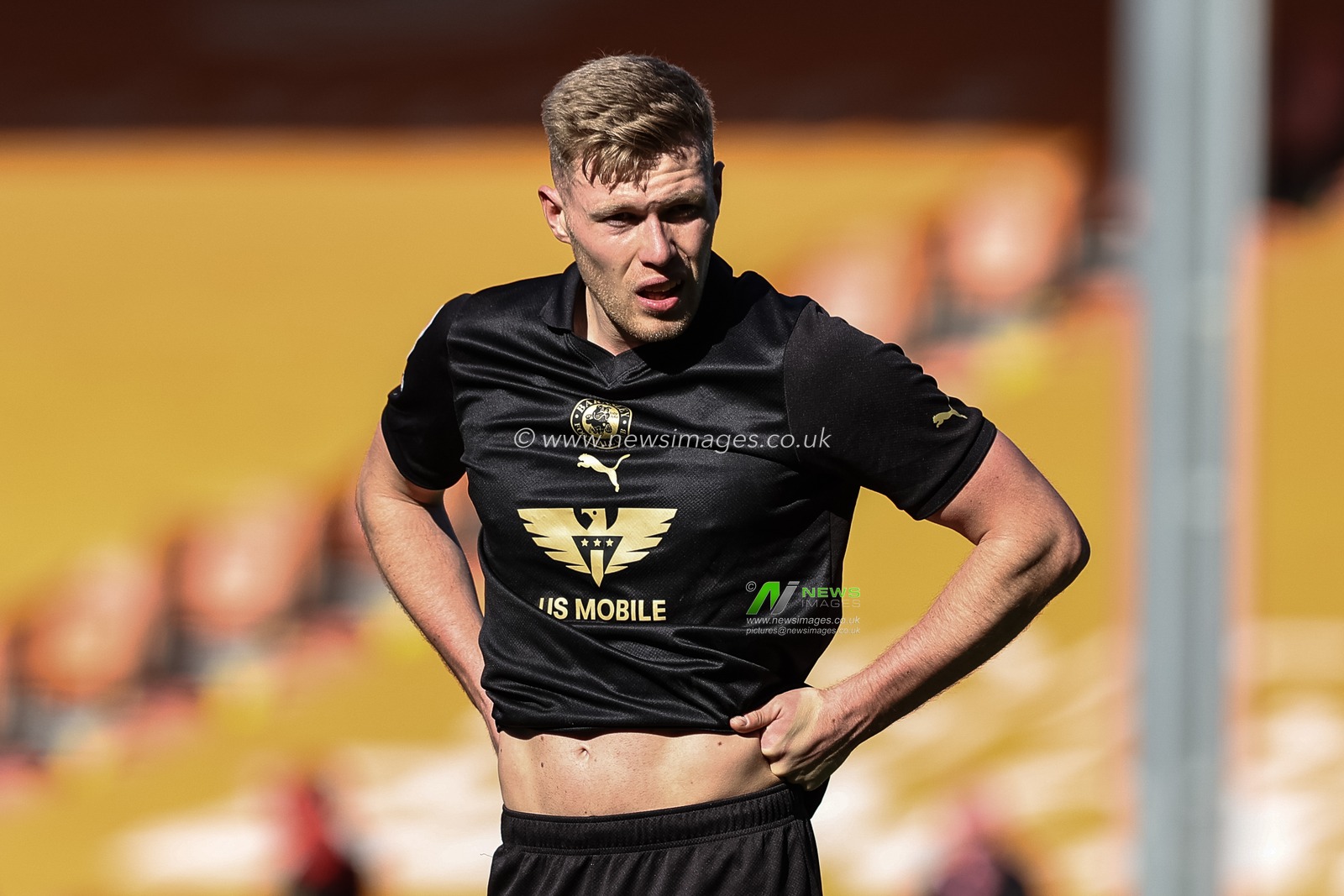 Sam Cosgrove of Barnsley during the Sky Bet League 1 match Blackpool vs Barnsley at Bloomfield Road, Blackpool, United Kingdom, 20th April 2024

(Photo by Mark Cosgrove/News Images)