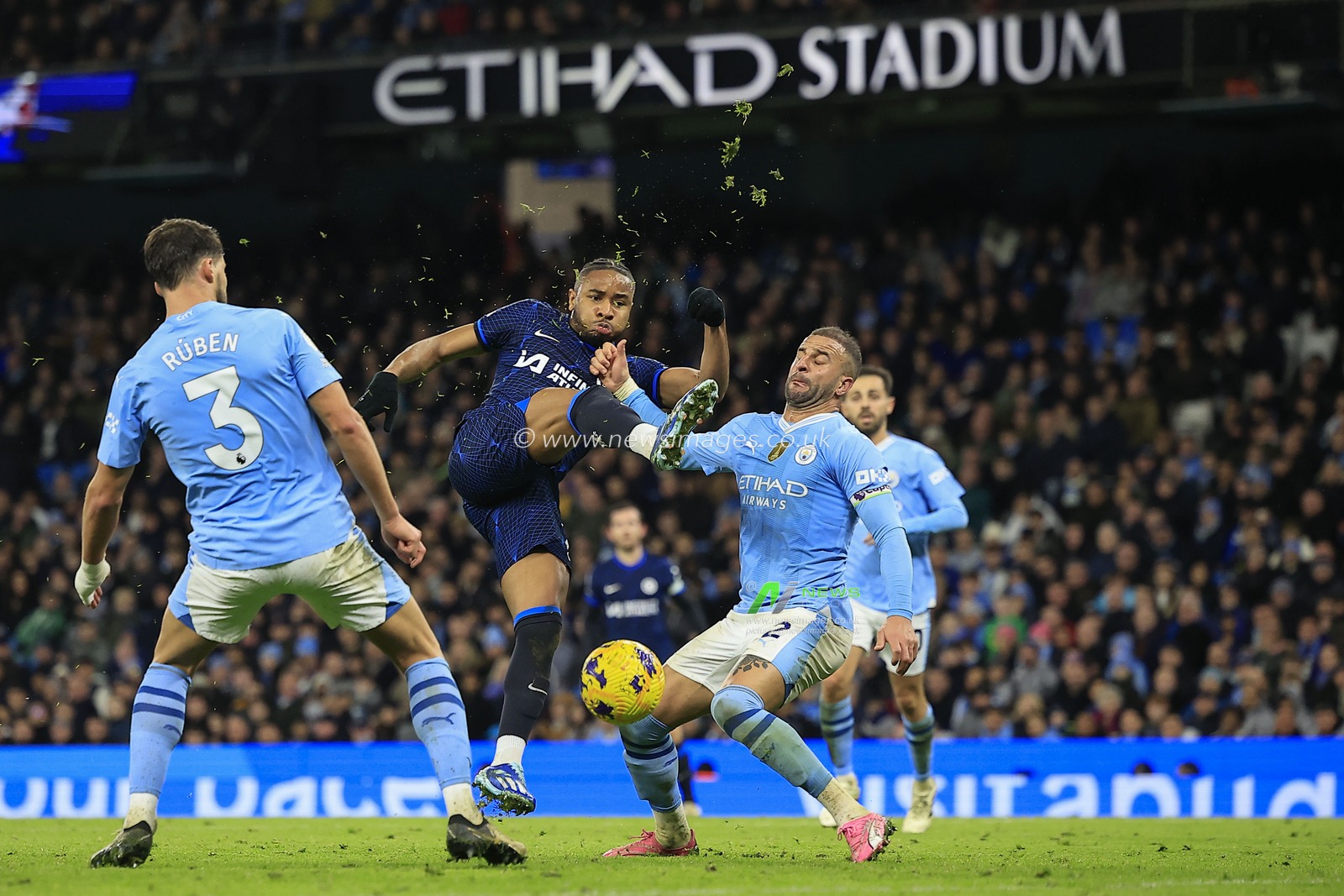 Christopher Nkunku of Chelsea miskicks a shot on goal during the Premier League match Manchester City vs Chelsea at Etihad Stadium, Manchester, United Kingdom, 17th February 2024

(Photo by Conor Molloy/News Images)