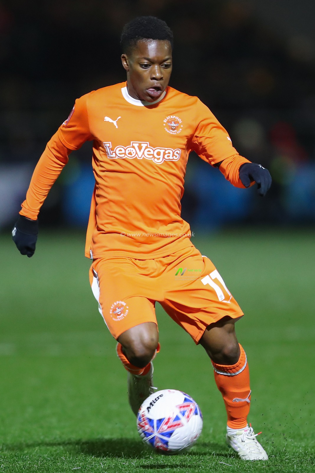 Karamoko Dembele #11 of Blackpool breaks with the ball during the Emirates FA Cup match Bromley FC vs Blackpool at Bromley Football Club, Hayes Lane, United Kingdom, 4th November 2023

(Photo by Gareth Evans/News Images)