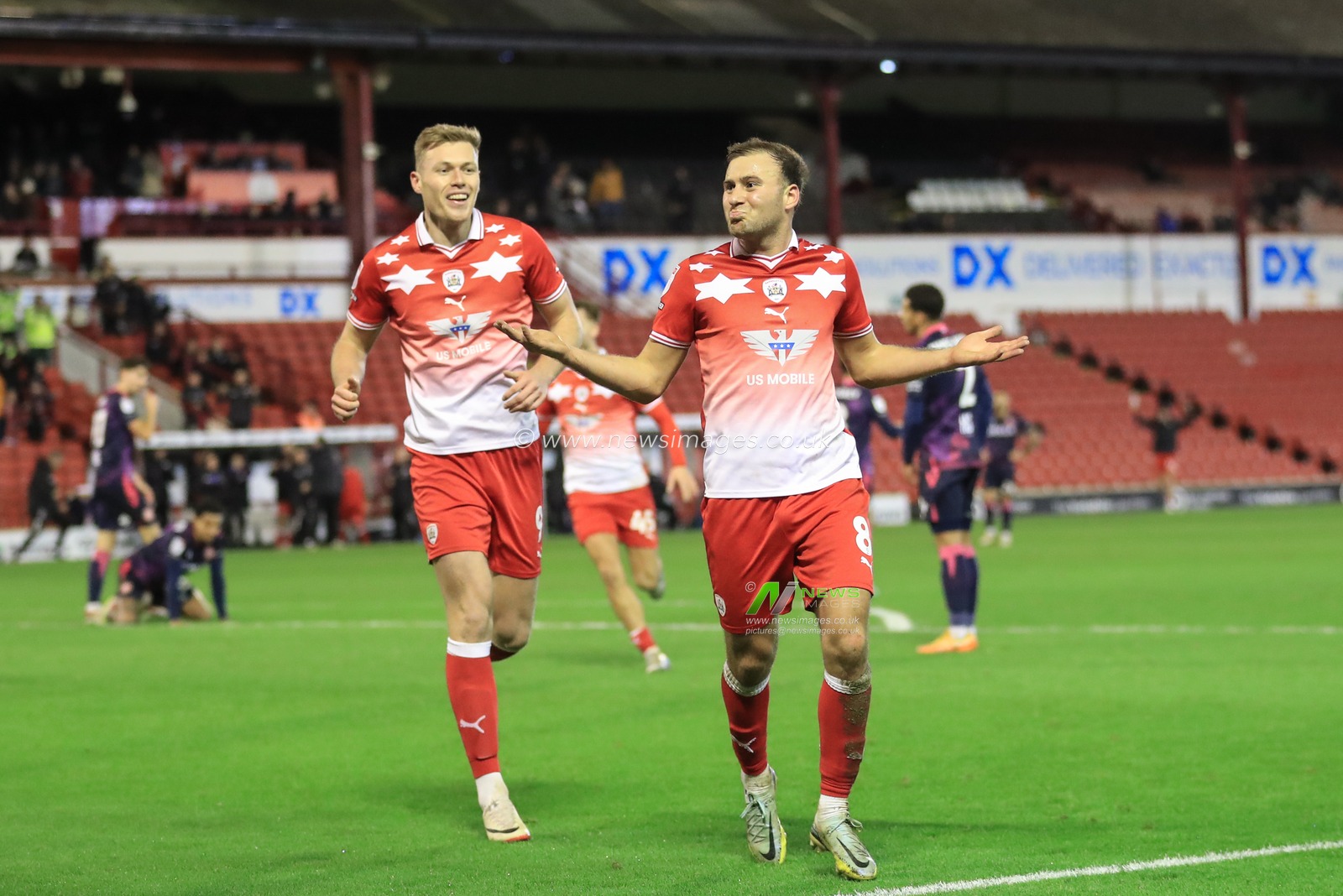 Herbie Kane #8 of Barnsley celebrates his goal to make it 2-1 during the Sky Bet League 1 match Barnsley vs Stevenage at Oakwell, Barnsley, United Kingdom, 23rd December 2023

(Photo by Alfie Cosgrove/News Images)