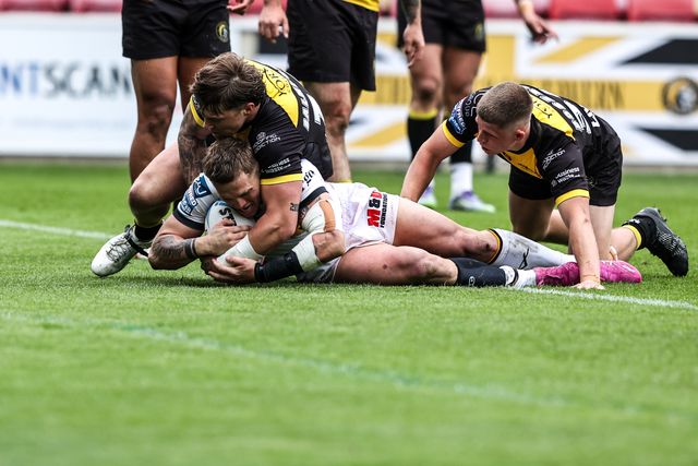Brock Greacen of Castleford Tigers goes over for a try during the Betfred Super League round 12 match York Knights vs Castleford Tigers at LNER Community Stadium, York, United Kingdom on 16 May 2026

(Photo by Alfie Cosgrove/News Images)