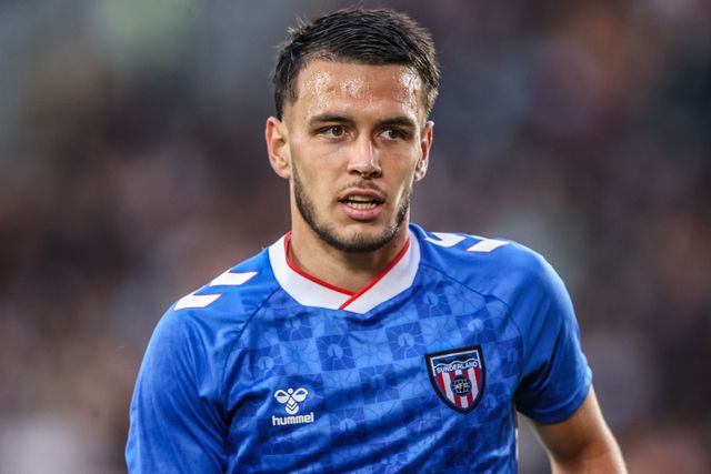 Enzo Le Fee of Sunderland during the Pre-season friendly match Hull City vs Sunderland at MKM Stadium, Hull, United Kingdom, 29th July 2025

(Photo by Alfie Cosgrove/News Images)