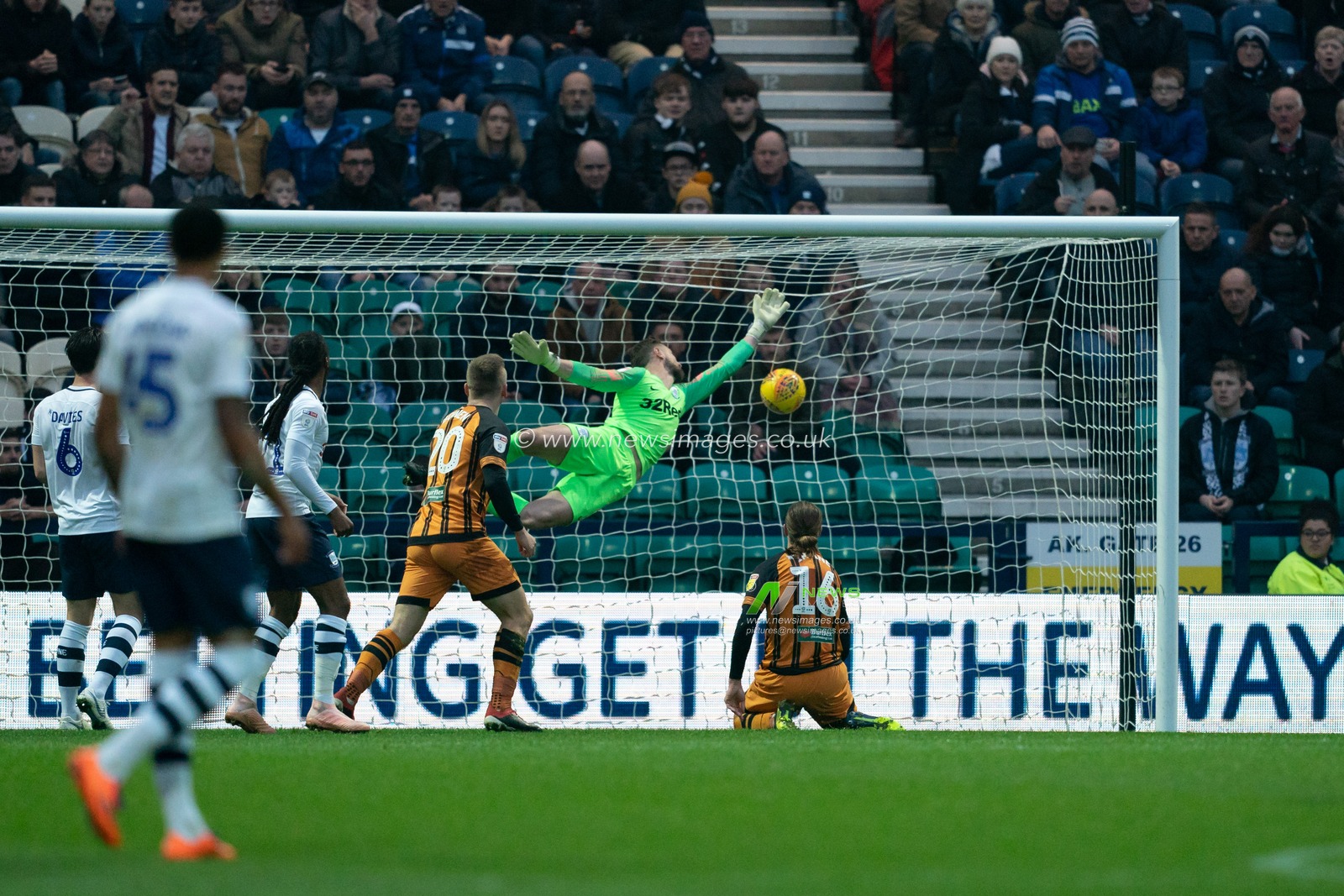 Hull City's Jackson Irvine scores the opening goal 


26th December 2018, Deepdale, Preston, England; Sky Bet Championship, Preston North End vs Hull City ; 


Credit: Terry Donnelly/News Images

English Football League images are subject to DataCo Licence