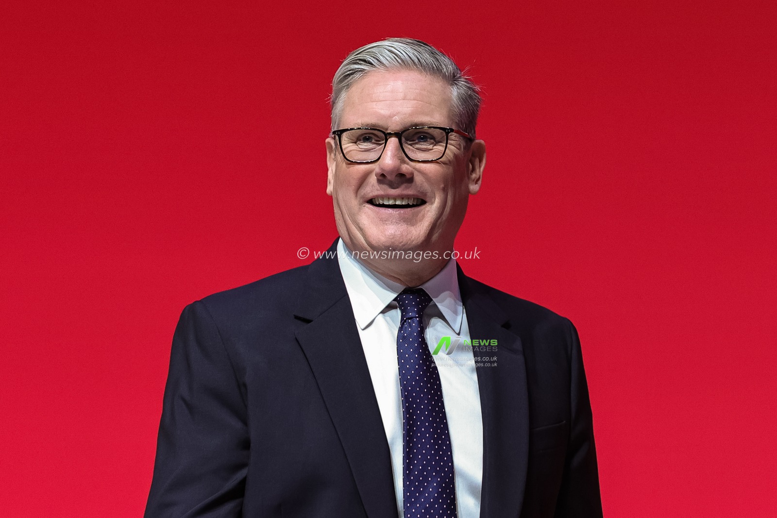 Keir Starmer, Prime Minister of the United Kingdom of Great Britain and Northern Ireland enters the stage to open the Conference during the Labour Party Annual Conference 2025 at The ACC, Liverpool, United Kingdom, 28th September 2025

(Photo by Mark Cosgrove/News Images)