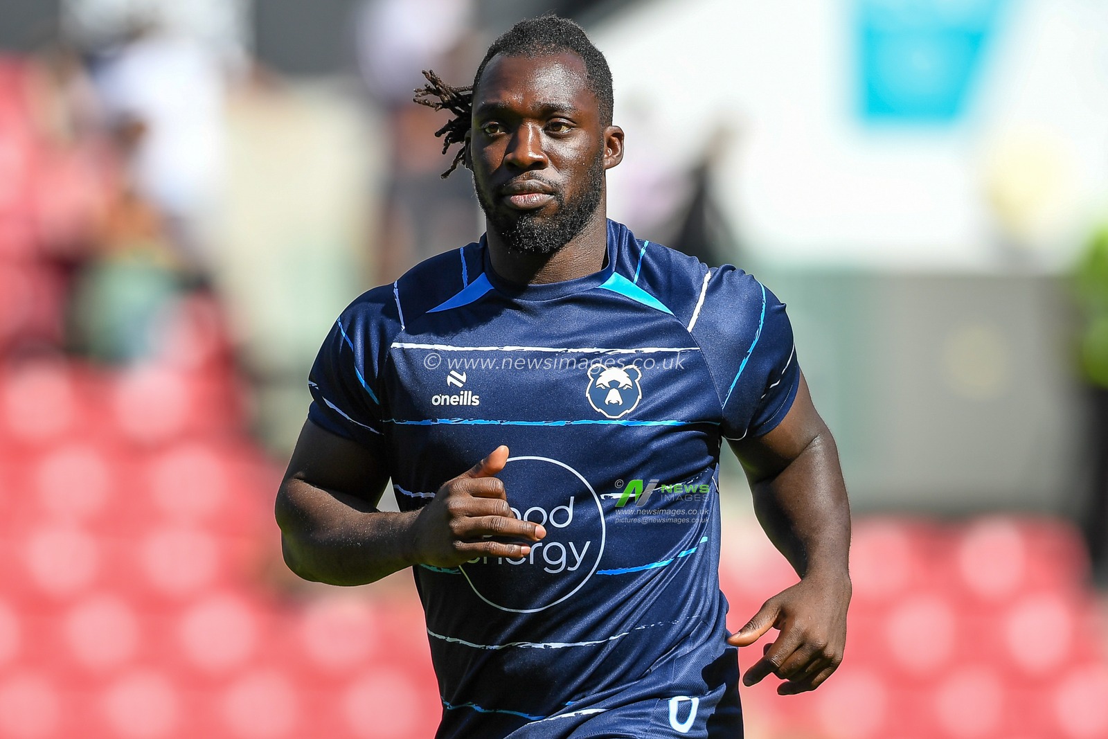 Gabriel Ibitoye of Bristol Bears warming up prior to the Prem Rugby Cup match Bristol Bears vs Gloucester at Ashton Gate, Bristol, United Kingdom on 05 September 2026

(Photo by Alex Williamson/News Images)
