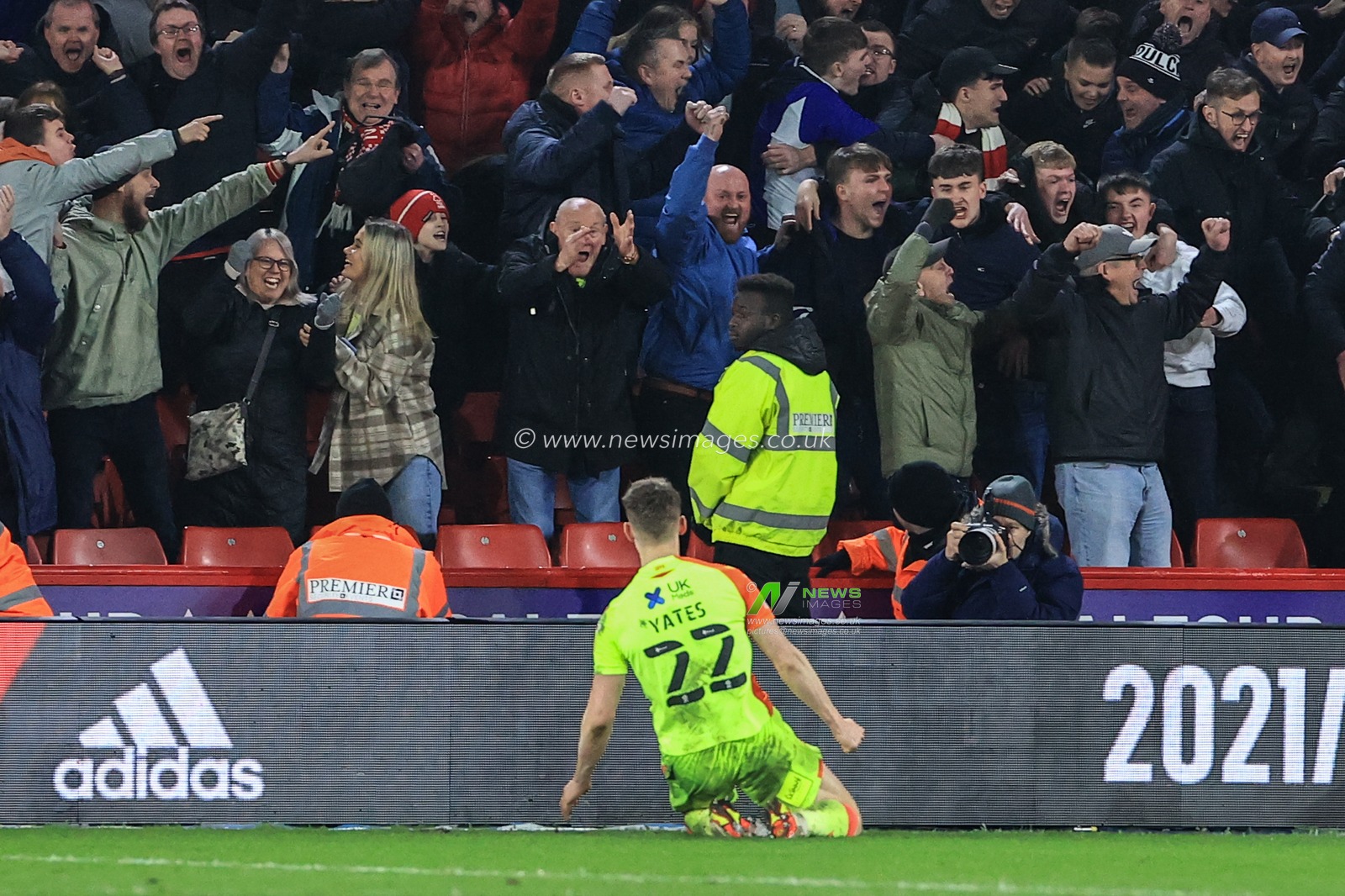 Ryan Yates #22 of Nottingham Forest celebrates his goal to make it 1-1
