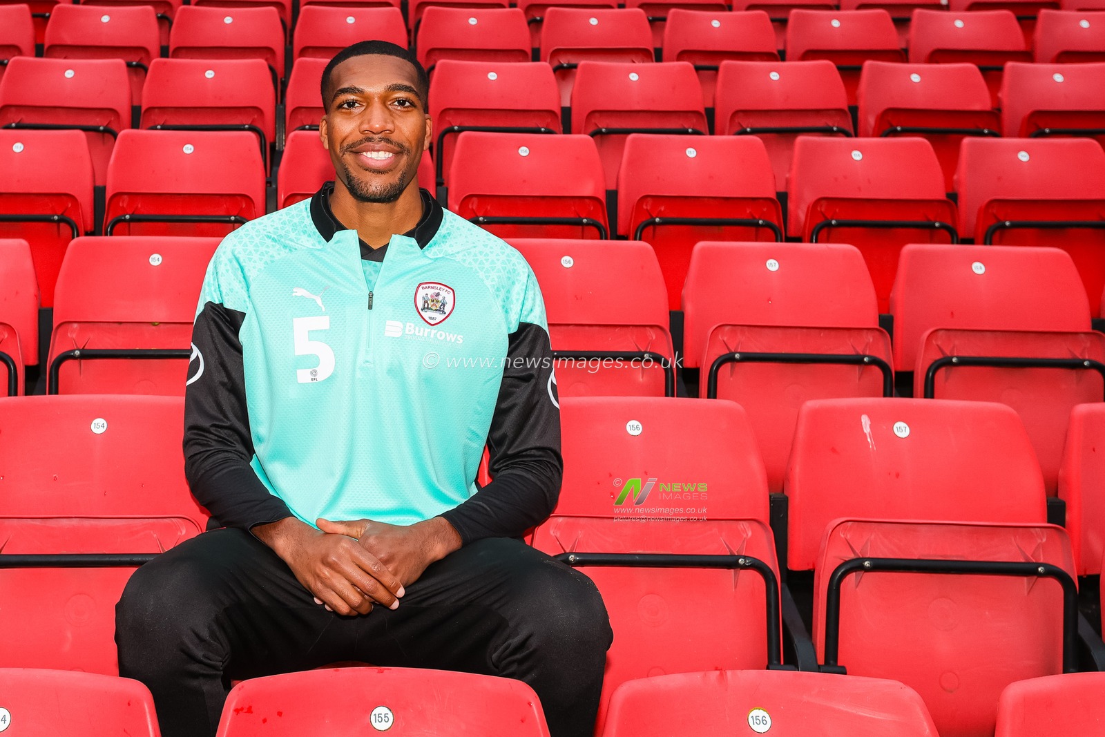 Donovan Pines signs for Barnsley FC on a free until 2025 transfer for at Oakwell, Barnsley, United Kingdom, 13th January 2024

(Photo by Mark Cosgrove/News Images)