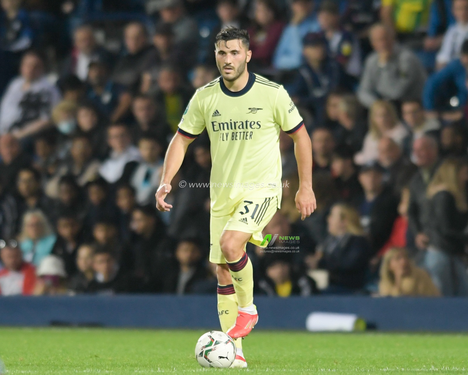 Sead Kolasinac #31 of Arsenal controls the ball