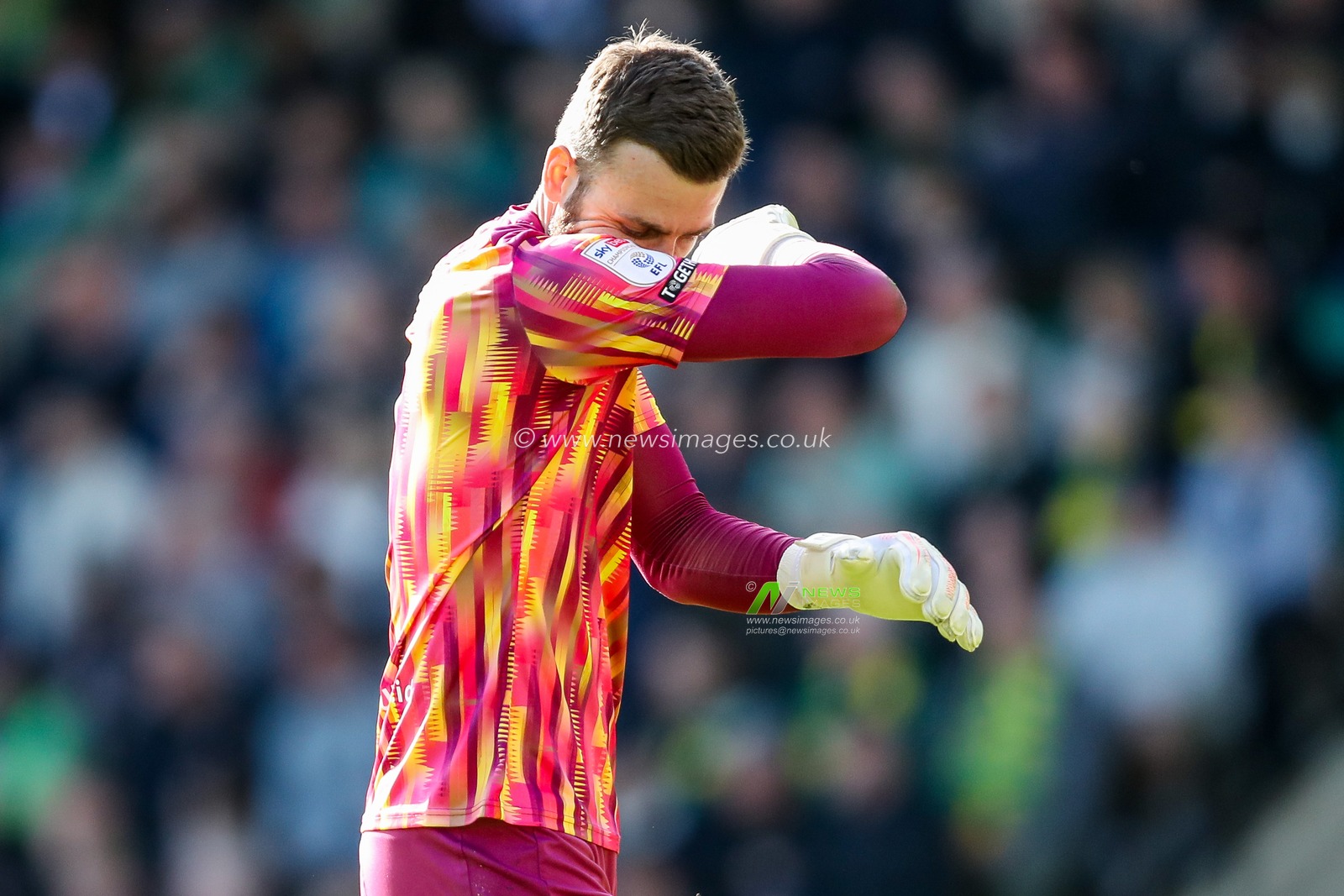 Angus Gunn of Norwich City reacts during the Sky Bet Championship match Norwich City vs West Bromwich Albion at Carrow Road, Norwich, United Kingdom, 29th March 2025

(Photo by Izzy Poles/News Images)