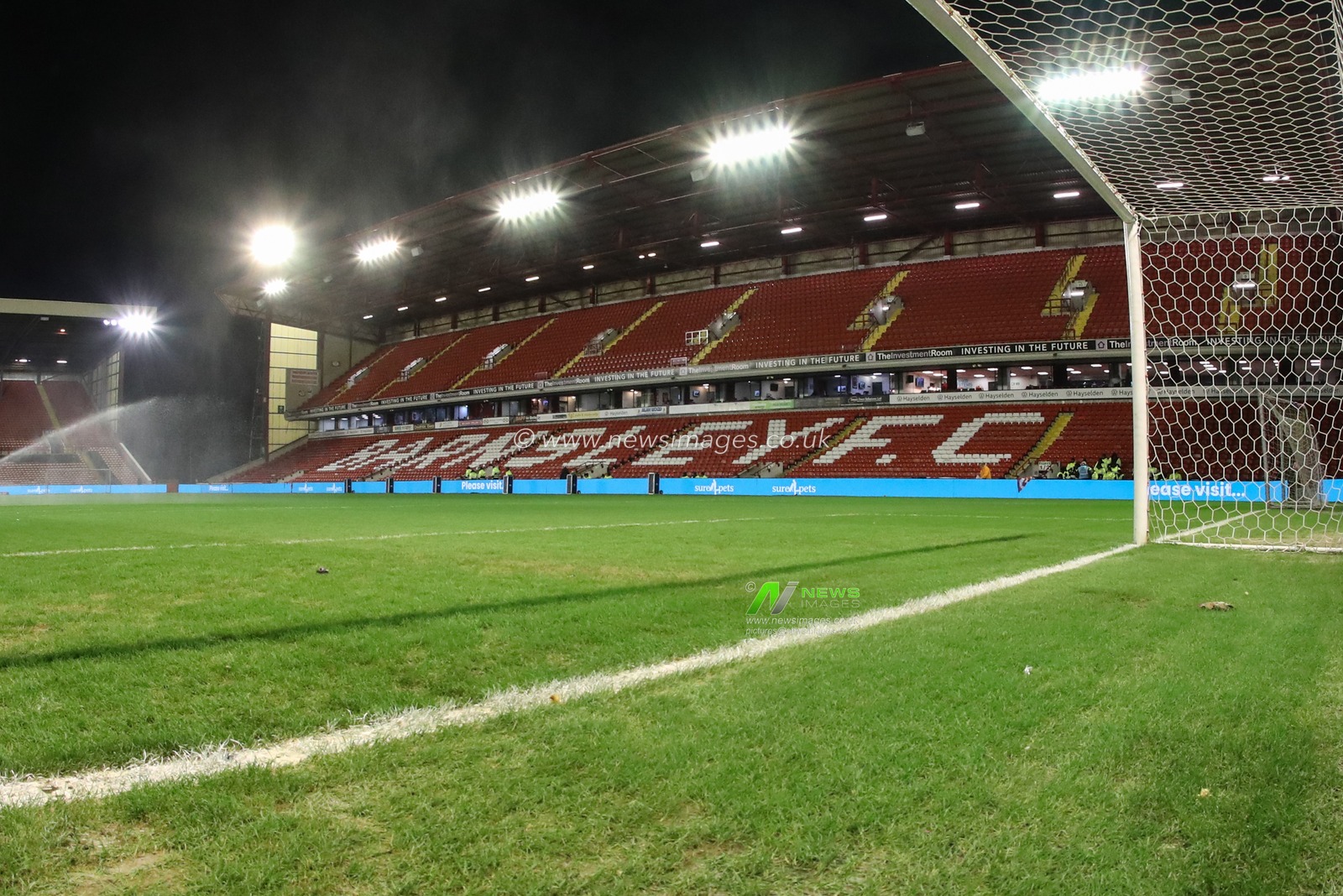 A general view of Oakwell during the Sky Bet League 1 match Barnsley vs Carlisle United at Oakwell, Barnsley, United Kingdom, 16th January 2024

(Photo by Alfie Cosgrove/News Images)