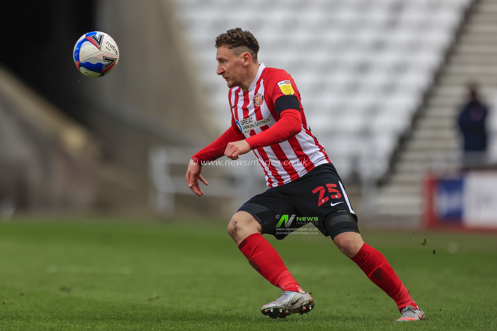 Callum McFadzean #25 of Sunderland with the ball