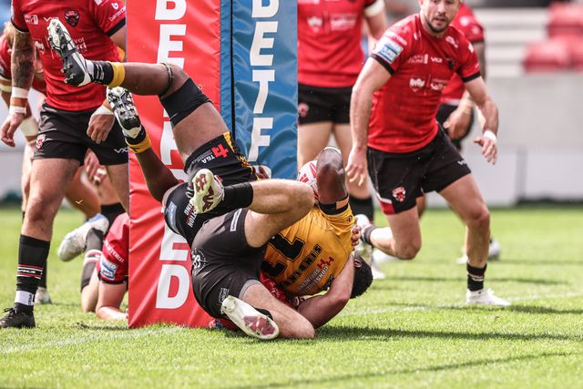Jeremiah Simbiken of Castleford Tigers goes over for a try which is disallowed after review during the Betfred Super League Round 18 match Salford Red Devils vs Castleford Tigers at Salford Community Stadium, Eccles, United Kingdom, 13th July 2025

(Photo by Alfie Cosgrove/News Images)