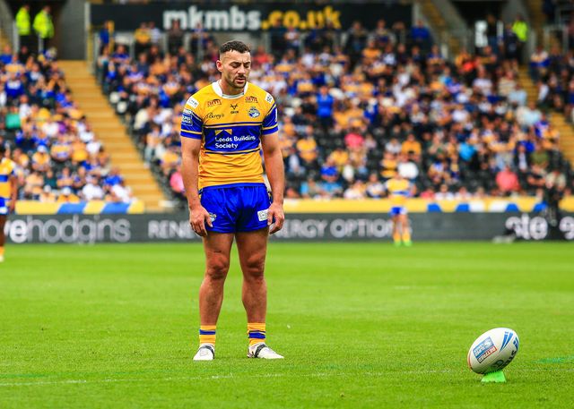 Jake Connor of Leeds Rhinos during the Betfred Super League Round 24 match Hull FC vs Leeds Rhinos at MKM Stadium, Hull, United Kingdom, 30th August 2025

(Photo by Richard Bierton/News Images)