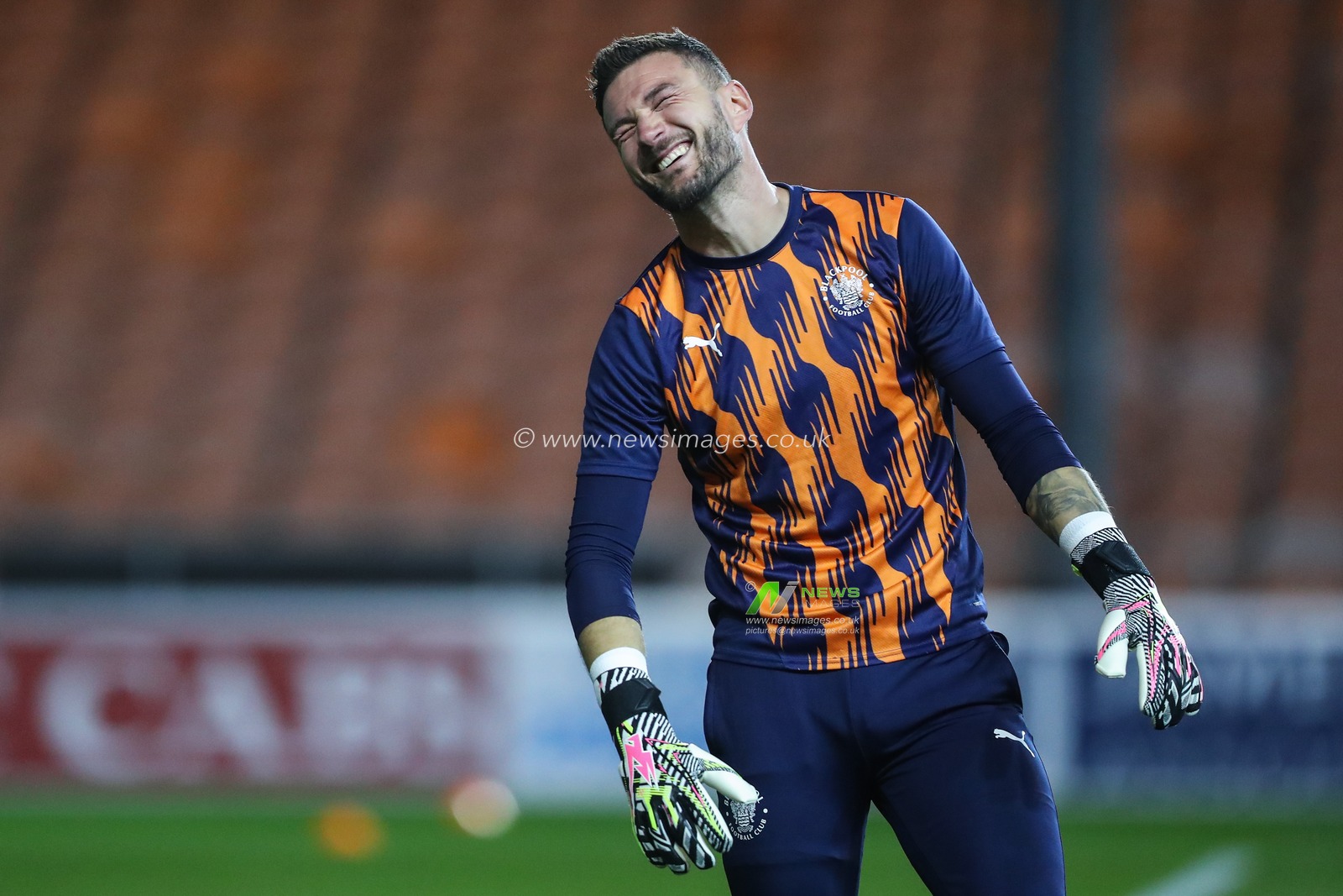 Richard O'Donnell of Blackpool during the pre-game warm up ahead of the Sky Bet League 1 match Blackpool vs Wigan Athletic at Bloomfield Road, Blackpool, United Kingdom, 28th October 2024

(Photo by Gareth Evans/News Images)