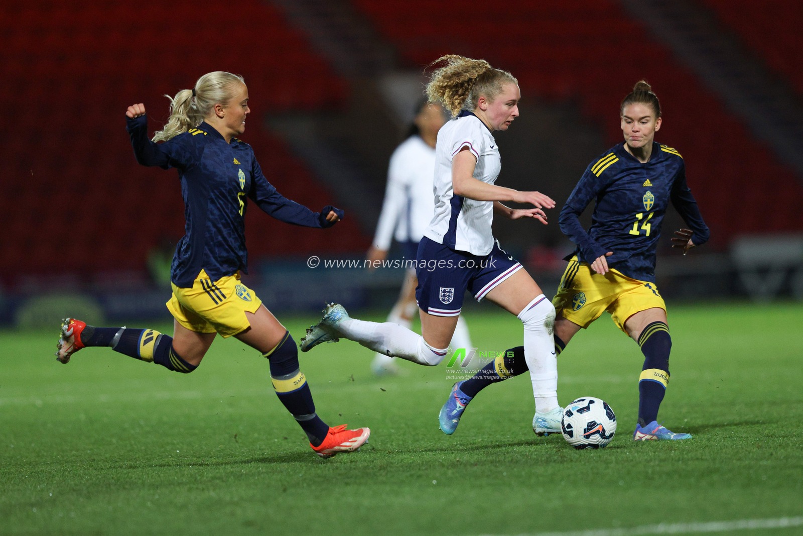 Katie Robinson of England Women U23 runs forward during the Women's International Friendly match England Women U23 vs Sweden women U23 at Eco-Power Stadium, Doncaster, United Kingdom, 2nd December 2024

(Photo by Alex Roebuck/News Images)