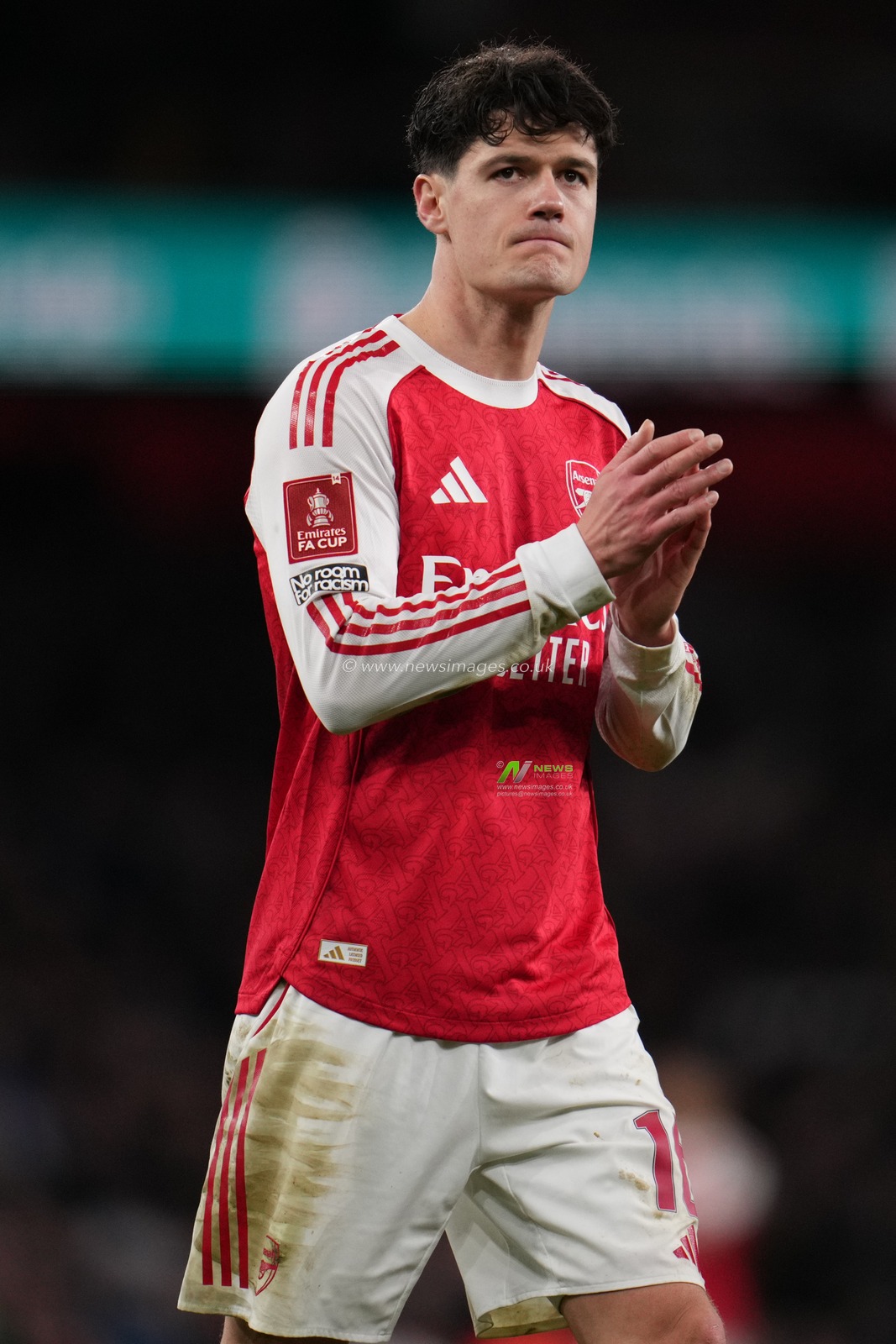 Christian Norgaard of Arsenal applauds during the Emirates FA Cup 4th round match Arsenal vs Wigan Athletic at Emirates, London, United Kingdom on 15 February 2026

(Photo by Harvey Murphy/News Images)