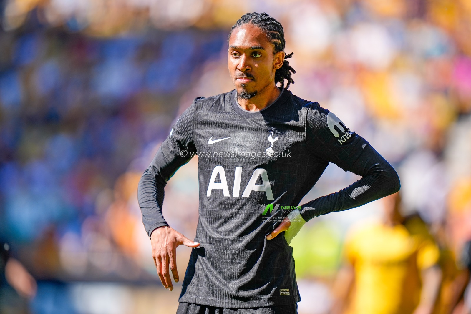 Djed Spence of Tottenham Hotspur during the Premier League match Wolverhampton Wanderers vs Tottenham Hotspur at Molineux, Wolverhampton, United Kingdom on 25 April 2026

(Photo by Maynard Manyowa/News Images)