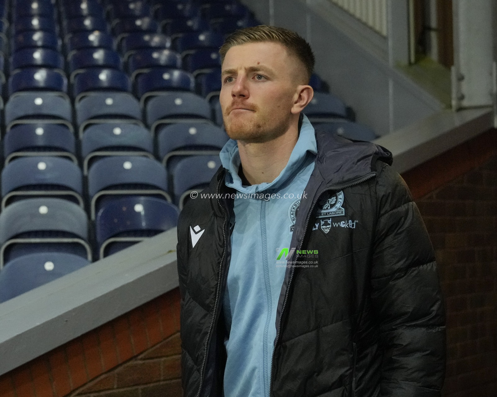 Scott Wharton #16 of Blackburn Rovers arrives at the stadium before the Sky Bet Championship match Blackburn Rovers vs Bristol City at Ewood Park, Blackburn, United Kingdom, 12th December 2023

(Photo by Steve Flynn/News Images)