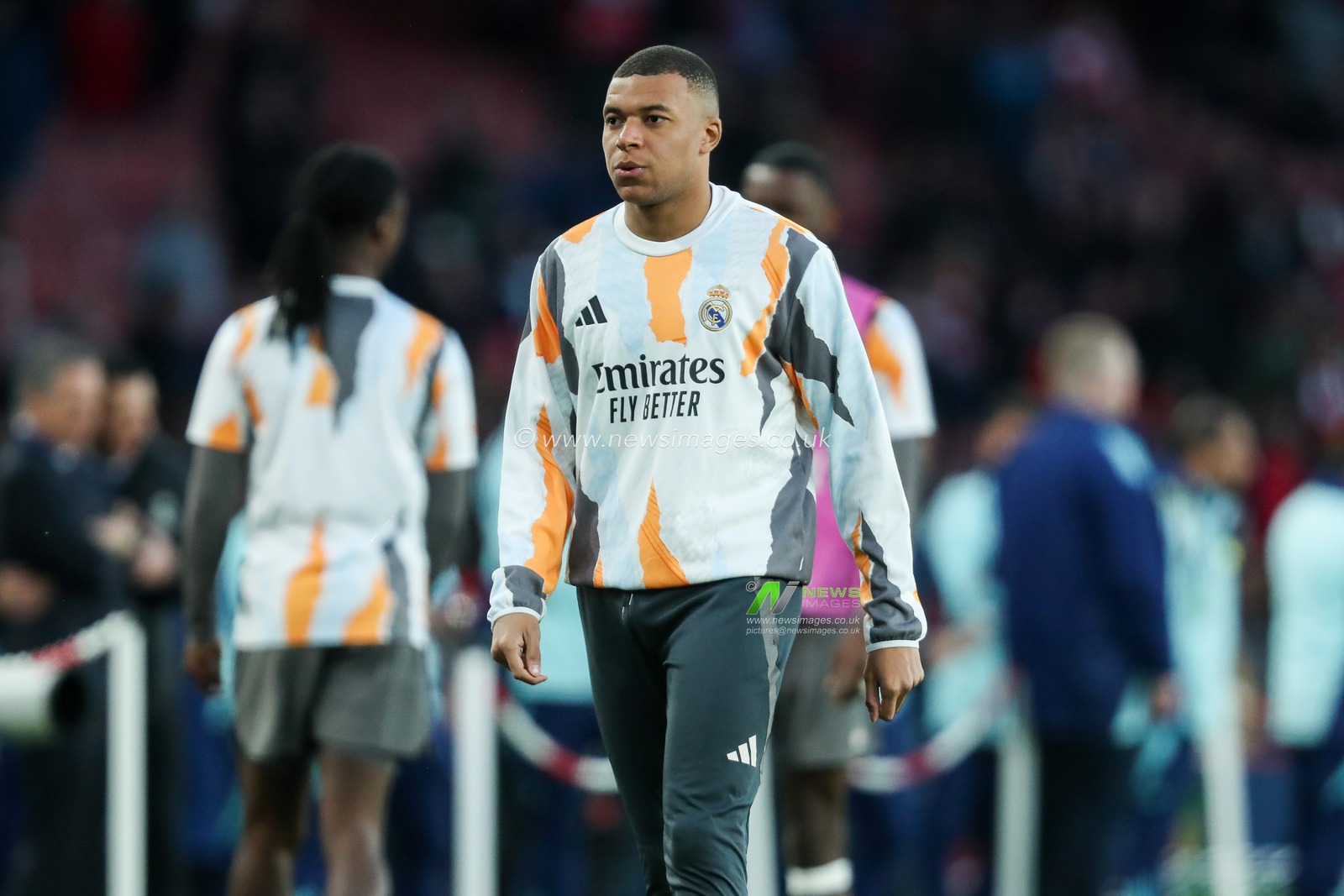 Kylian MbappÃ© of Real Madrid warms up prior to the UEFA Champions League Quarter-finals match Arsenal vs Real Madrid at Emirates Stadium, London, United Kingdom, 8th April 2025

(Photo by Izzy Poles/News Images)