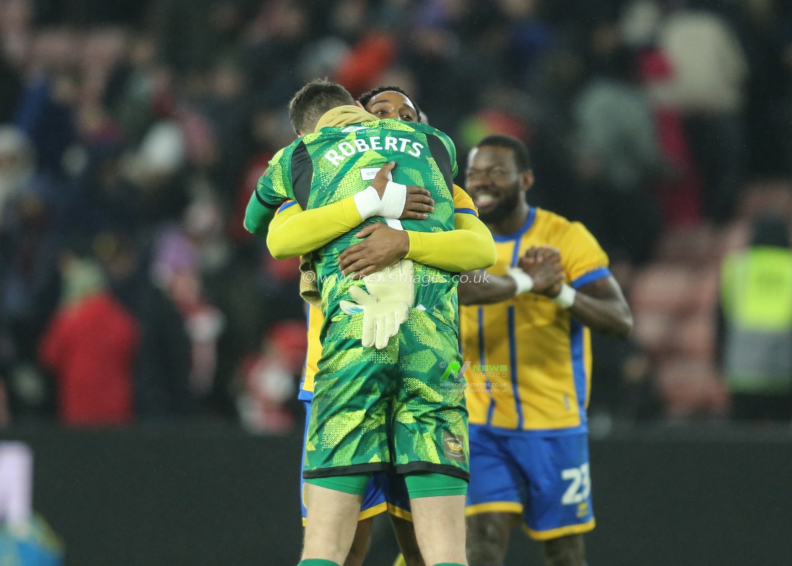 Mansfield Town goalkeeper Liam Roberts celebrates at full time during the Emirates FA Cup Third Round match Sheffield United vs Mansfield Town at Bramall Lane, Sheffield, United Kingdom, 11th January 2026

(Photo by Richard Bierton/News Images)