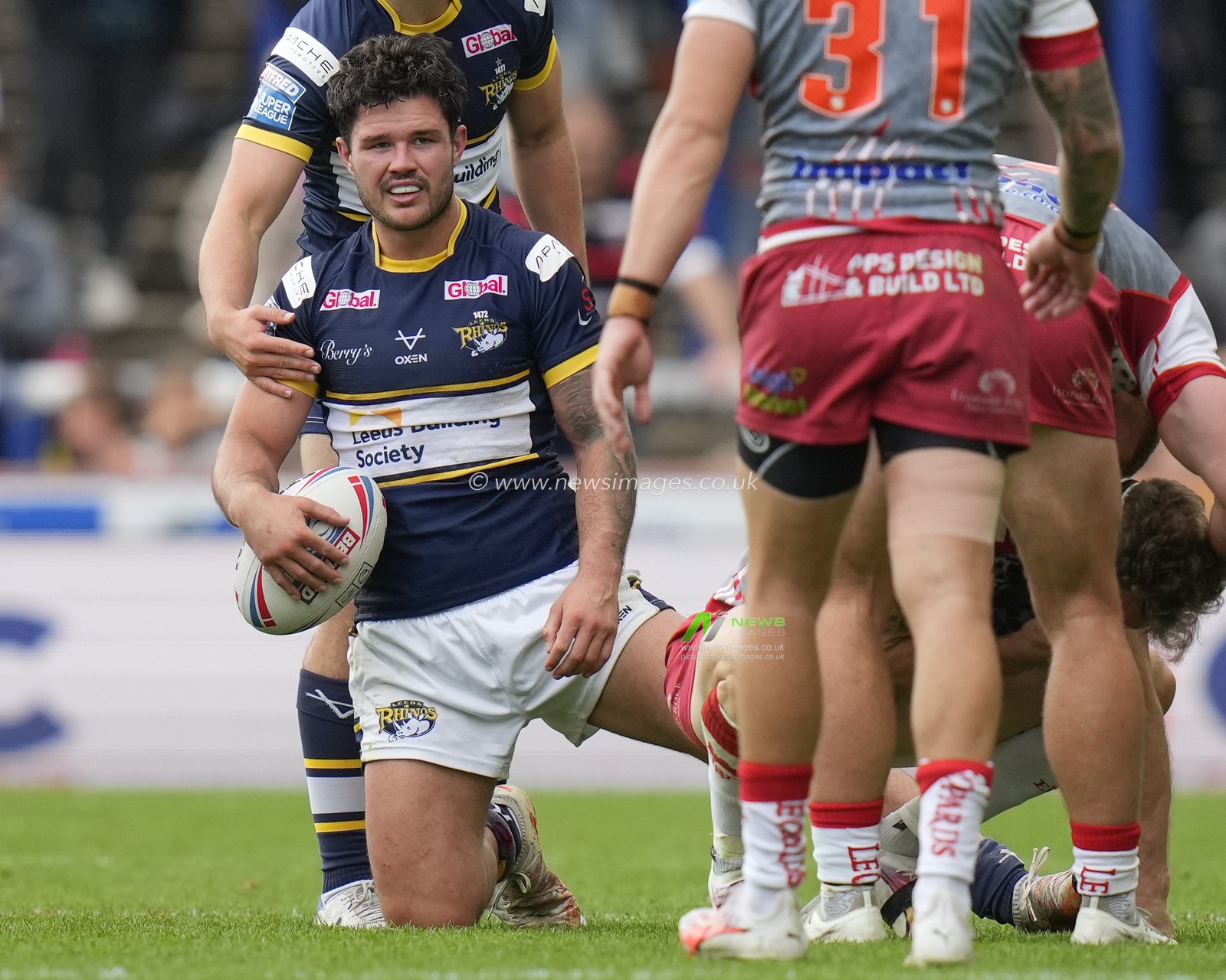 James Bentley #11 of Leeds Rhinos reacts after being adjudged to have made a loose carry during the Betfred Super League Round 21 match Leeds Rhinos vs Leigh Leopards at Headingley Stadium, Leeds, United Kingdom, 6th August 2023

(Photo by Steve Flynn/News Images)