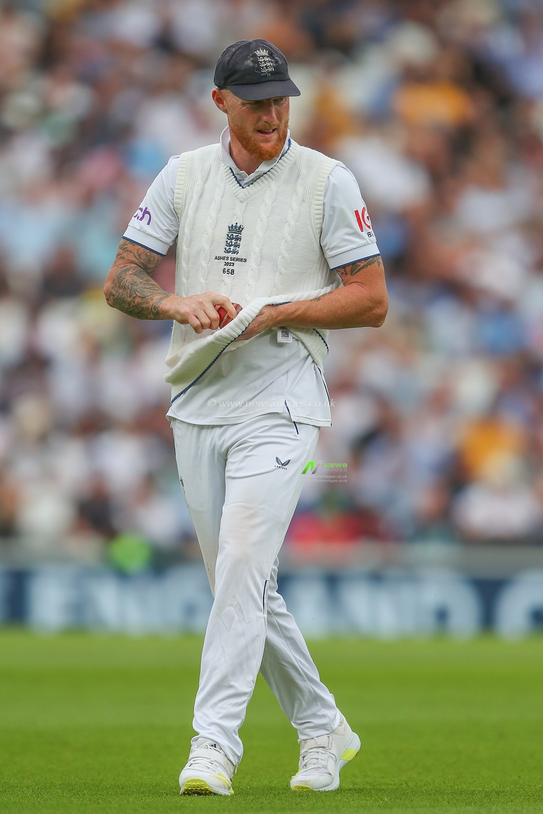 Ben Stokes of England polishes the ball during the LV= Insurance Ashes Fifth Test Series Day Two England v Australia at The Kia Oval, London, United Kingdom, 28th July 2023

(Photo by Gareth Evans/News Images)