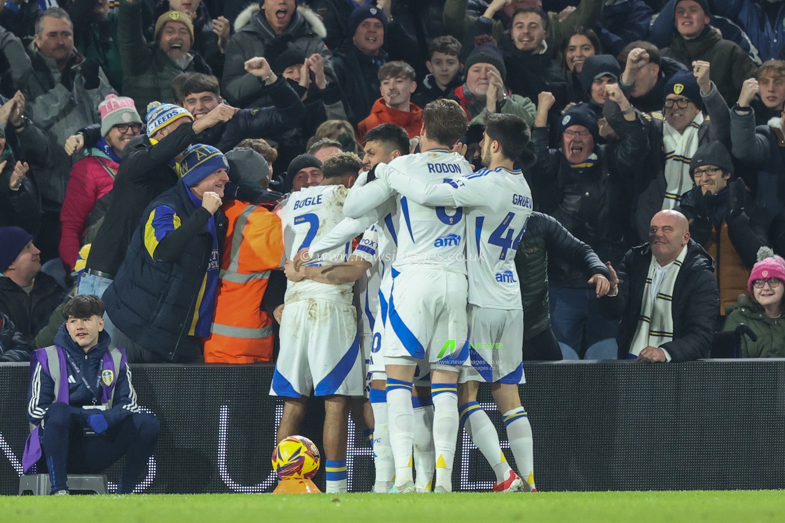 Daniel James of Leeds United celebrates his goal to make it 2-0 during the Sky Bet Championship match Leeds United vs Norwich City at Elland Road, Leeds, United Kingdom, 22nd January 2025

(Photo by Alfie Cosgrove/News Images)