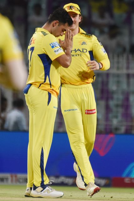 Chennai Super Kings' Anshul Kamboj, left, celebrates the dismissal of Kolkata Knight Riders' Rahamanullah Gurbaz during the 2025 IPL match between Kolkata Knight Riders and Chennai Super Kings at Eden Gardens on May 07, 2025, in Kolkata, India.Photo by Debajyoti Chakraborty.(Photo: Debajyoti Chakraborty/News Images)