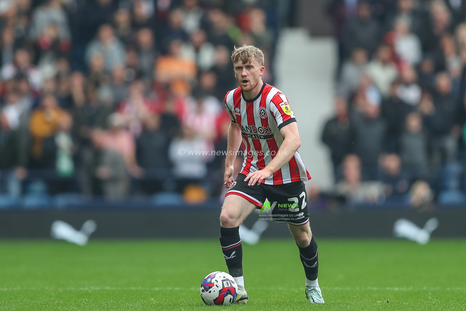 Tommy Doyle #22 of Sheffield United in action during the Sky Bet Championship match West Bromwich Albion vs Sheffield United at The Hawthorns, West Bromwich, United Kingdom, 29th October 2022

(Photo by Gareth Evans/News Images)