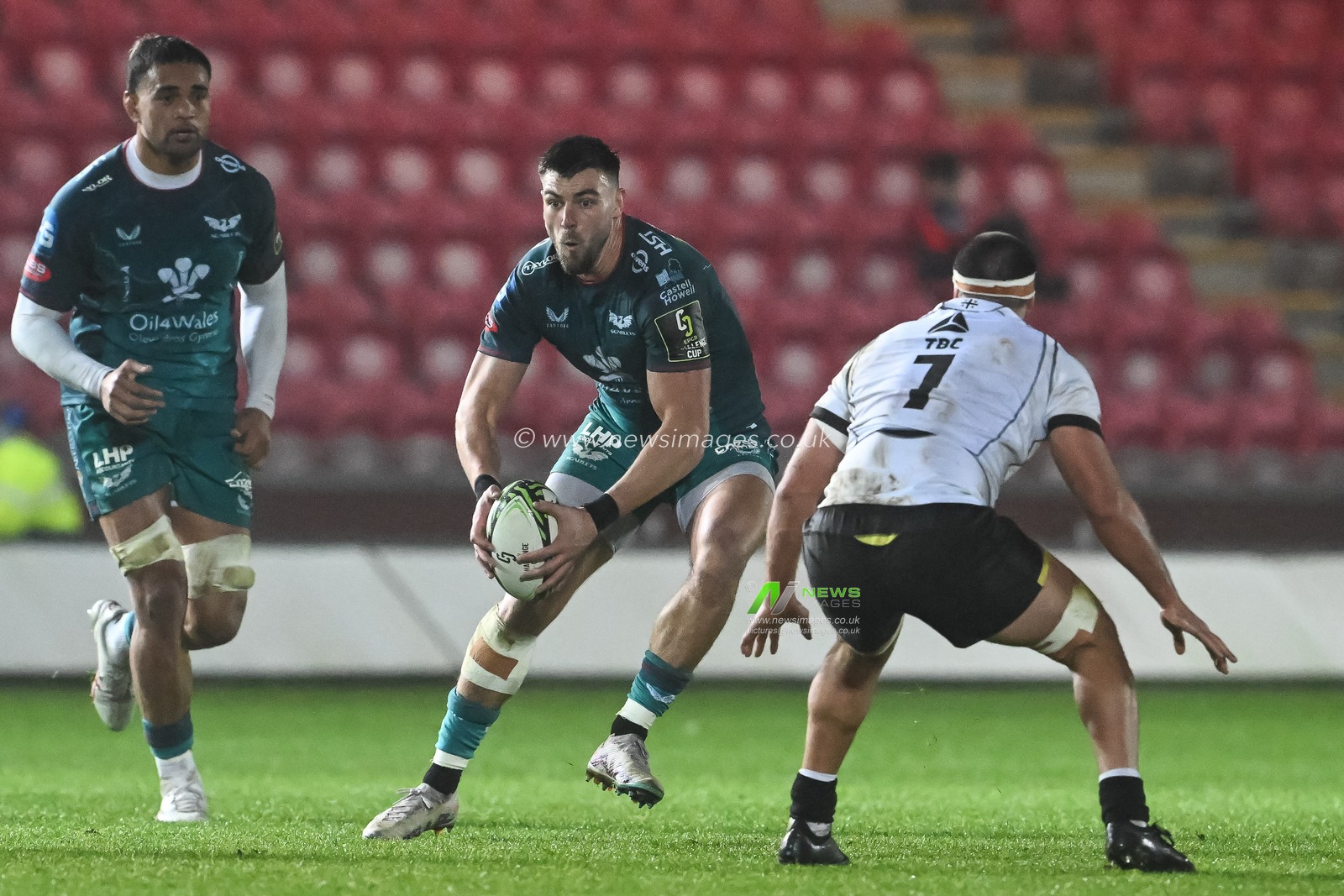 Johnny Williams of Scarlets in action during the European Rugby Challenge Cup match Llanelli Scarlets vs Black Lion at Parc y Scarlets, Llanelli, United Kingdom, 15th December 2023

(Photo by Craig Thomas/News Images)