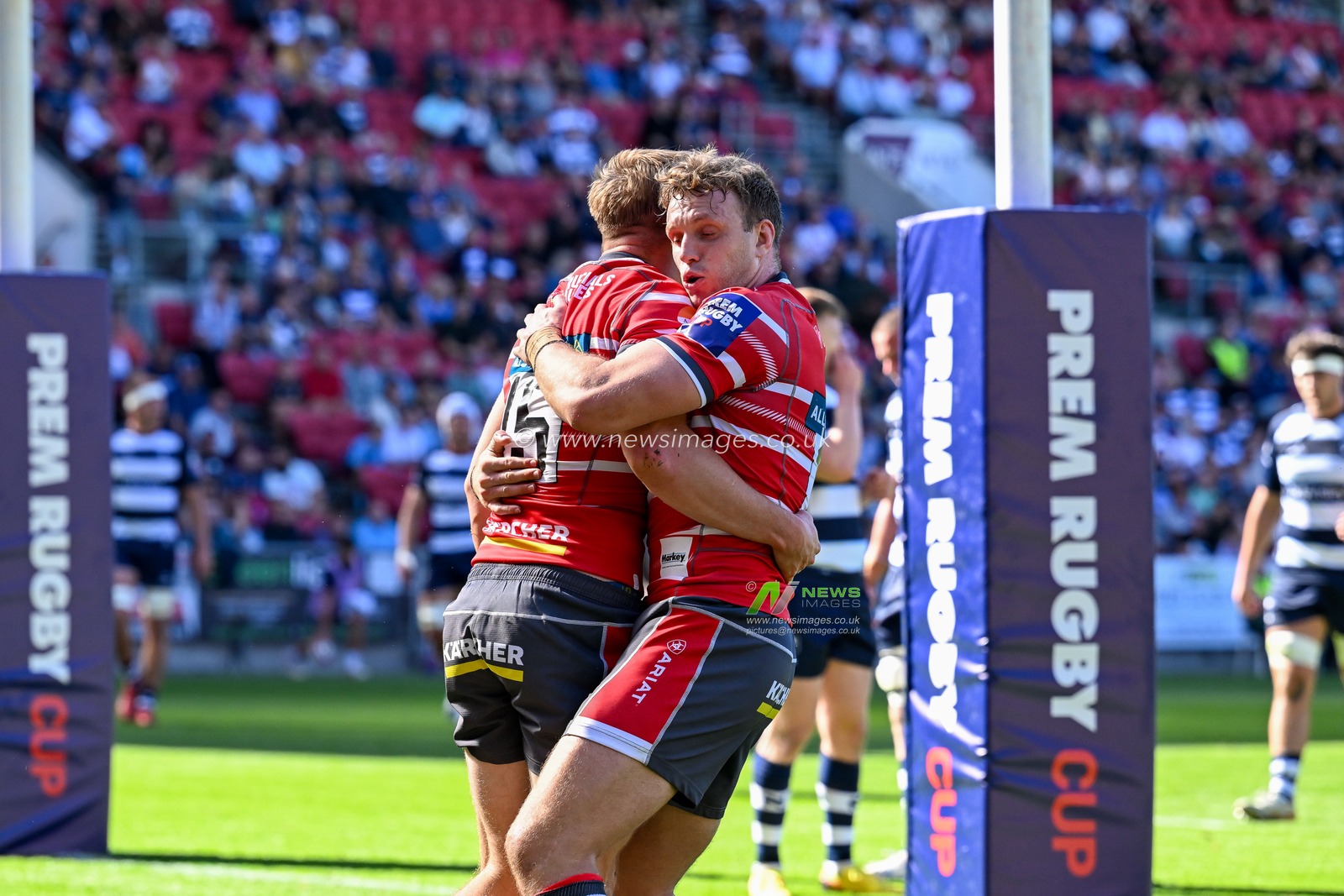Ben Redshaw of Gloucester Rugby & Ollie Thorley of Gloucester Rugby celebrate Gloucester’s second try during the Prem Rugby Cup match Bristol Bears vs Gloucester at Ashton Gate, Bristol, United Kingdom on 05 September 2026

(Photo by Alex Williamson/News Images)