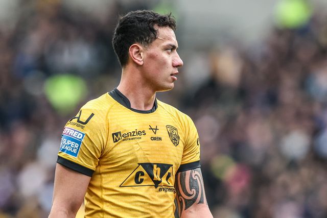 Brodie Croft of Leeds Rhinos during the Betfred Super League round 4 match Leeds Rhinos vs Castleford Tigers at AMT Headingley Stadium, Leeds, United Kingdom on 08 March 2026

(Photo by Alfie Cosgrove/News Images)